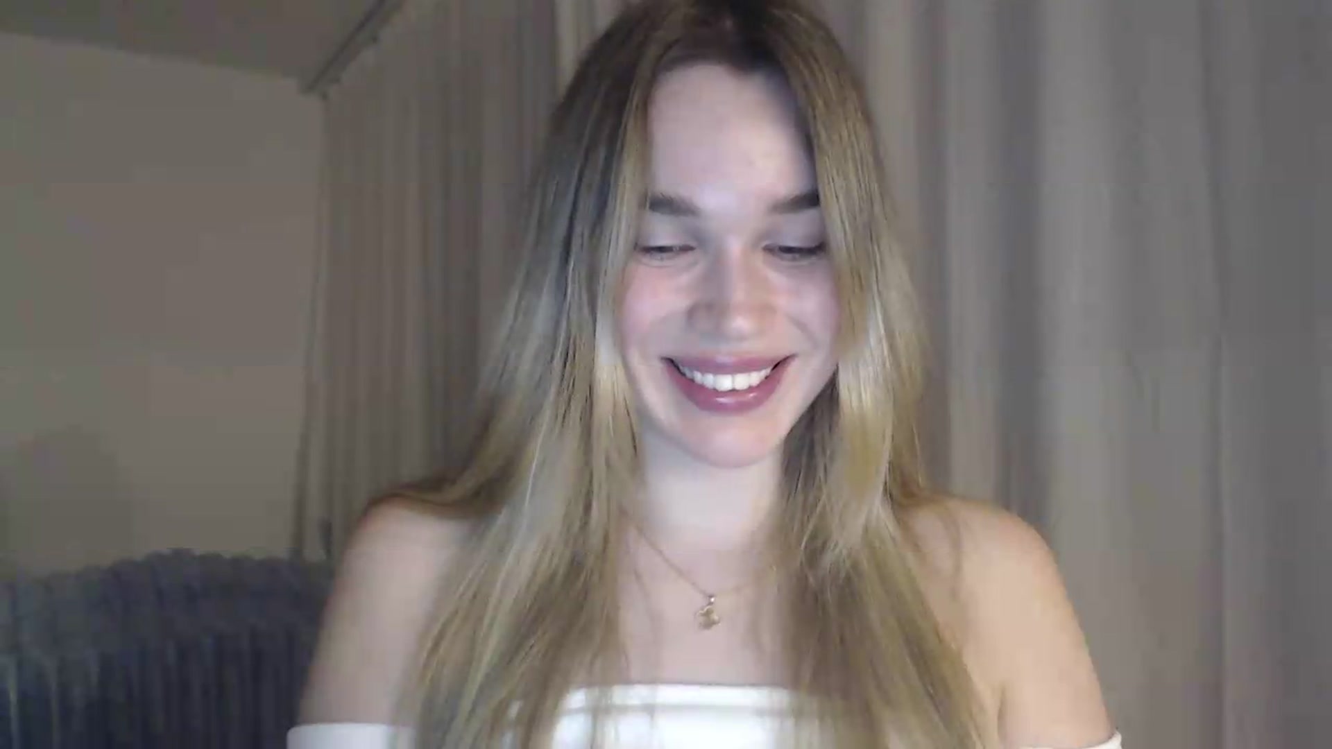 Gallery image thumbnail from Ooh_Cassie's myfreecams stream on, 05/24/2026, 20:02 image 17 of 20