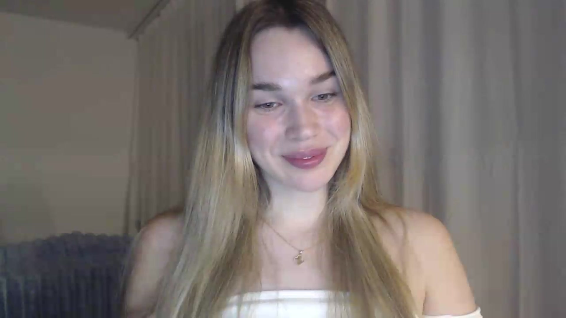 Gallery image thumbnail from Ooh_Cassie's myfreecams stream on, 05/24/2026, 20:02 image 19 of 20