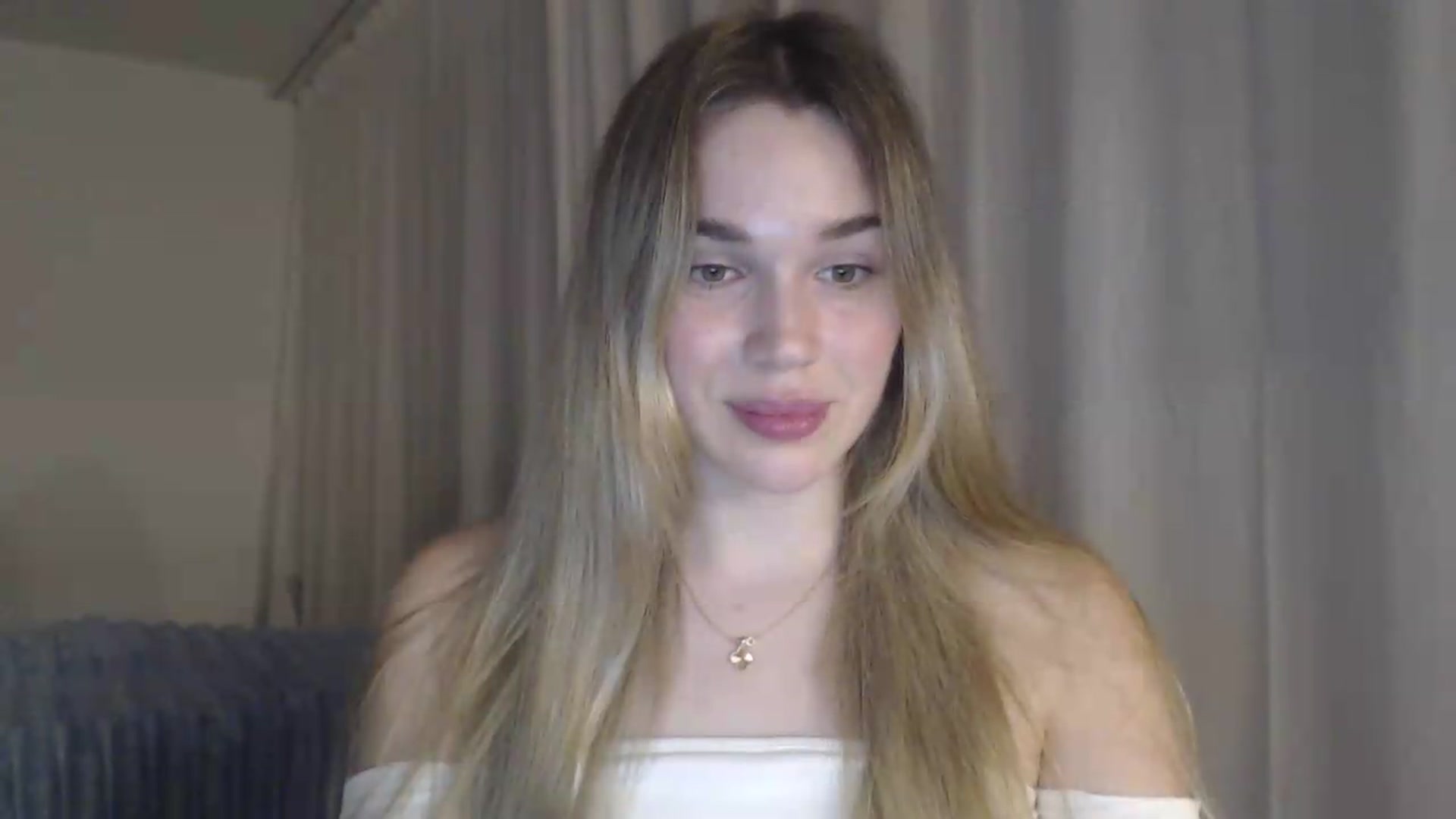 Gallery image thumbnail from Ooh_Cassie's myfreecams stream on, 05/25/2026, 24:00 image 2 of 20
