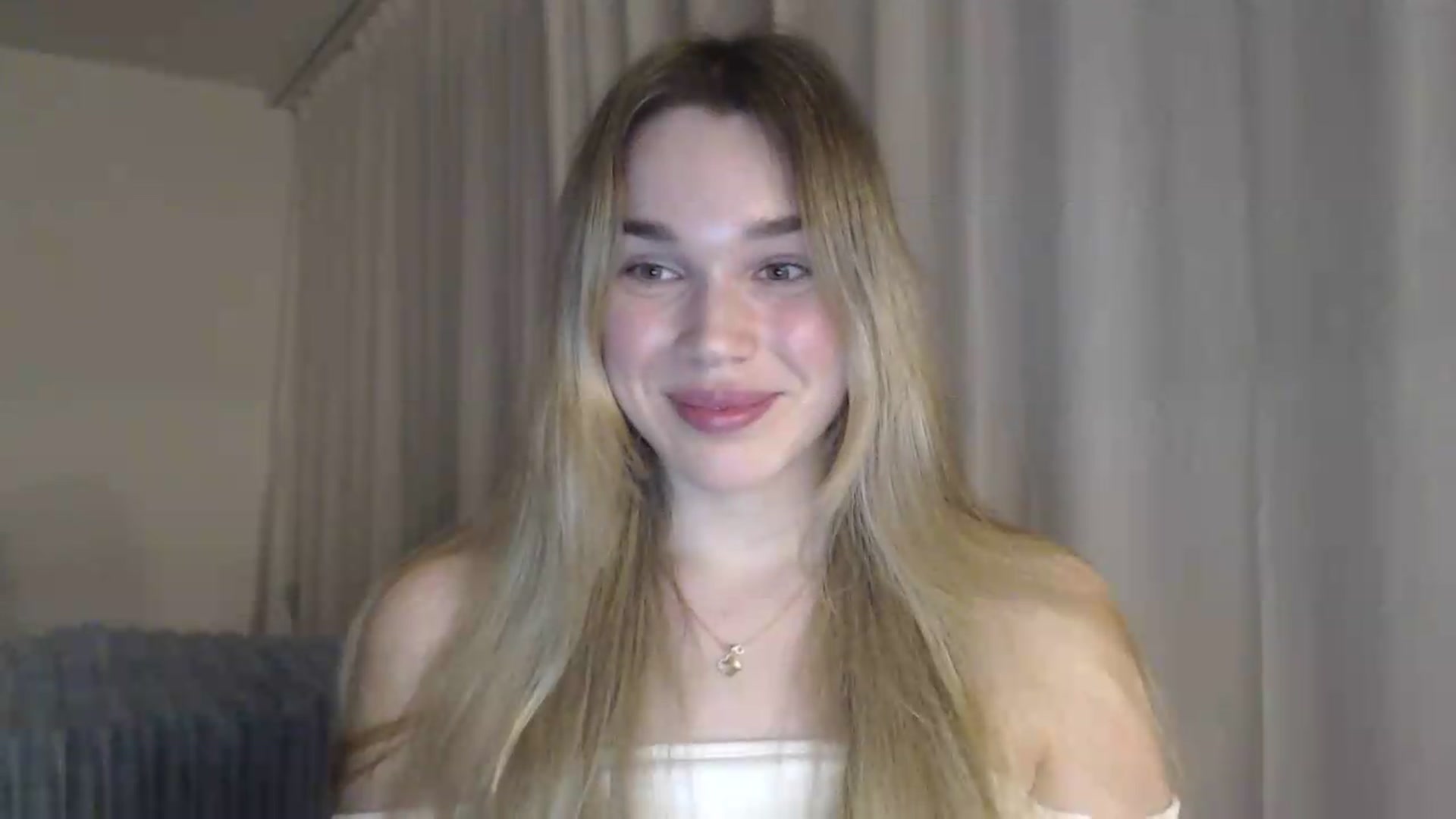 Gallery image thumbnail from Ooh_Cassie's myfreecams stream on, 05/25/2026, 24:00 image 16 of 20
