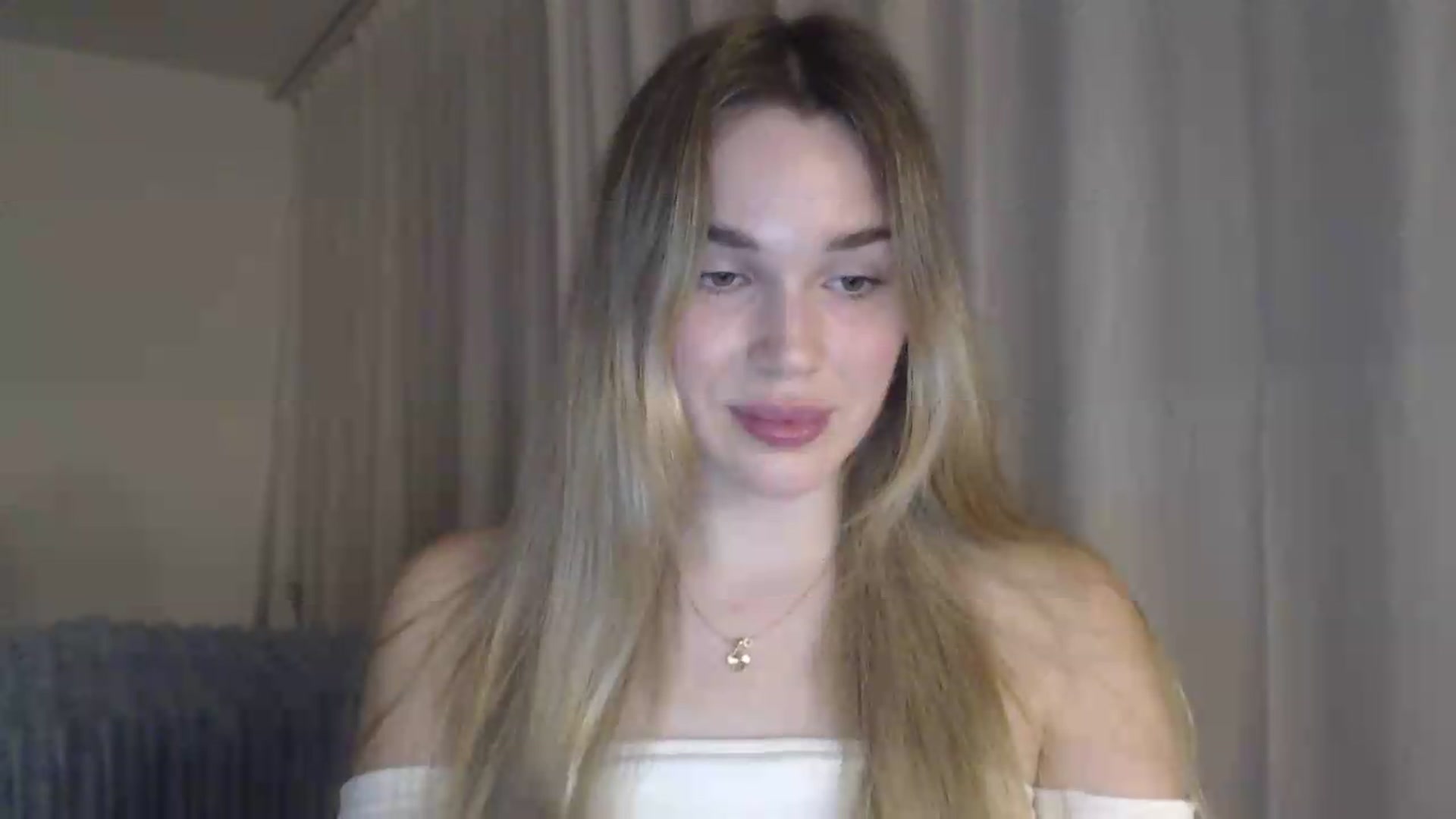 Gallery image thumbnail from Ooh_Cassie's myfreecams stream on, 05/25/2026, 24:00 image 3 of 20