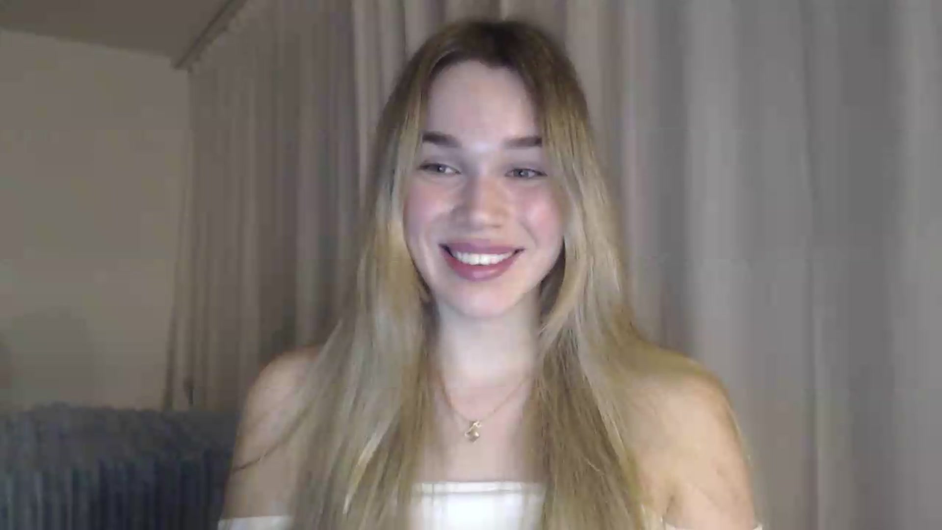 Gallery image thumbnail from Ooh_Cassie's myfreecams stream on, 05/25/2026, 24:00 image 14 of 20