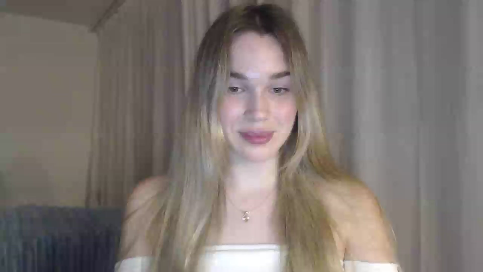 Gallery image thumbnail from Ooh_Cassie's myfreecams stream on, 05/25/2026, 24:00 image 4 of 20