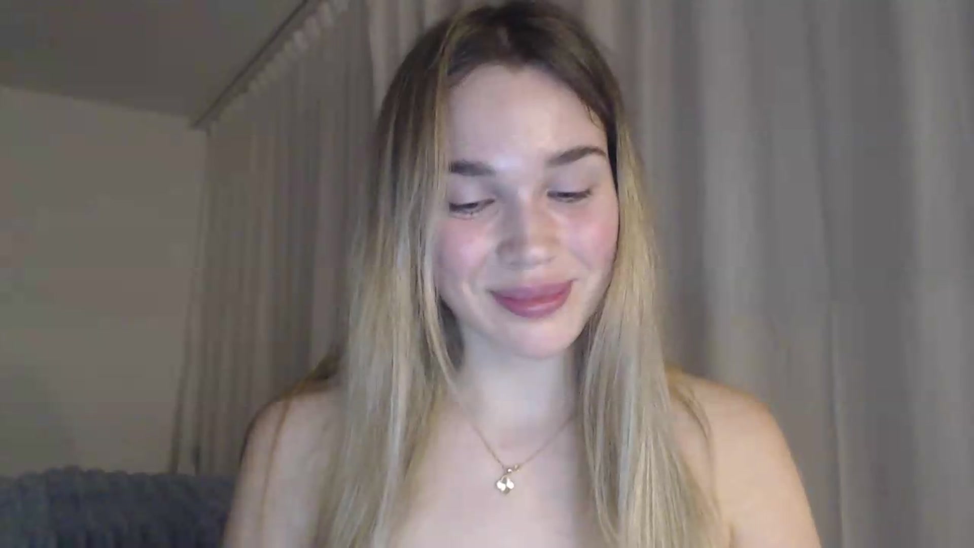 Gallery image thumbnail from Ooh_Cassie's myfreecams stream on, 05/25/2026, 24:44 image 3 of 20