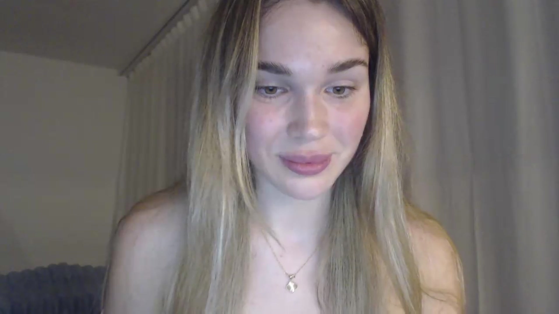 Gallery image thumbnail from Ooh_Cassie's myfreecams stream on, 05/25/2026, 24:44 image 16 of 20