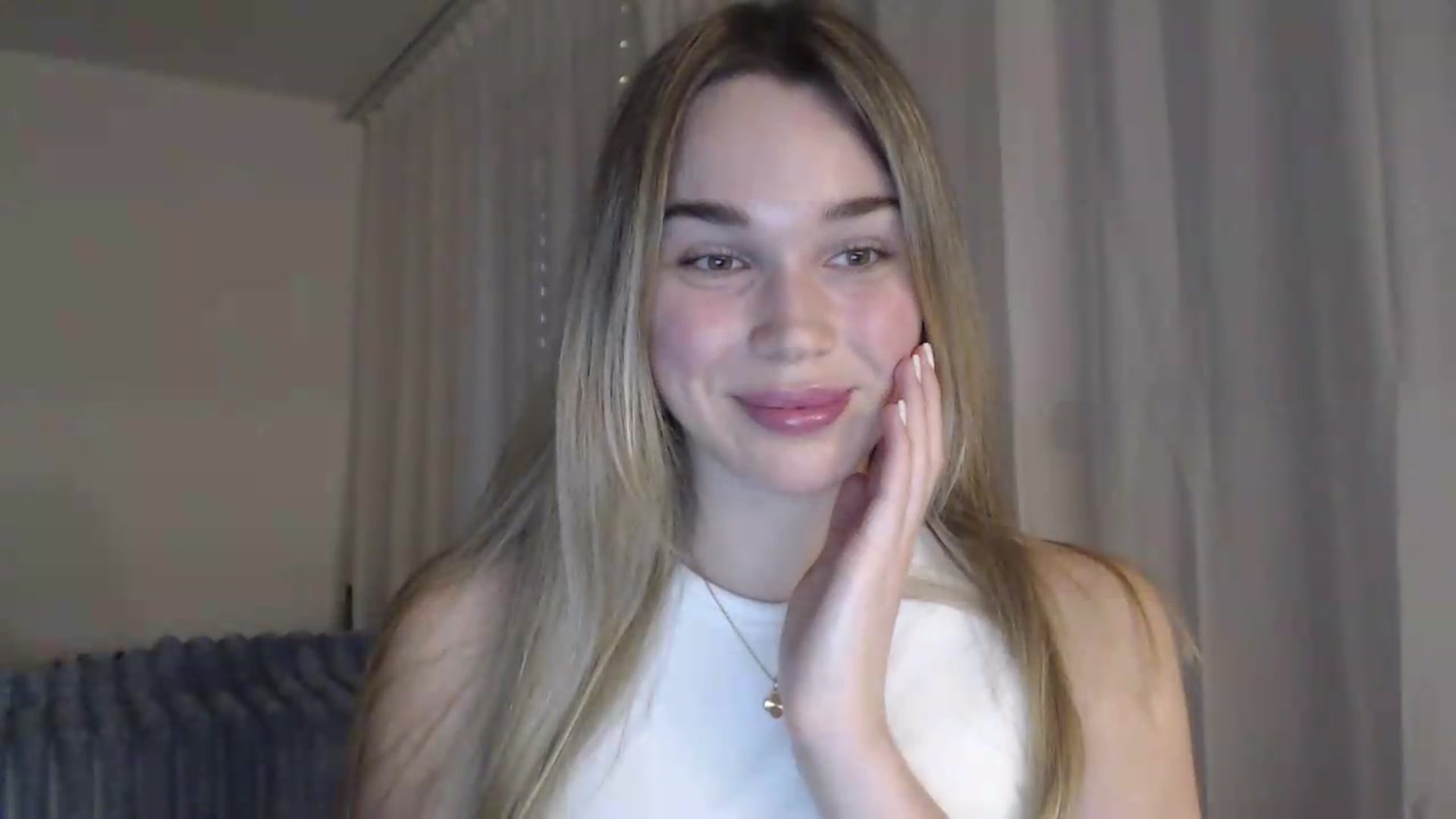 Gallery image thumbnail from Ooh_Cassie's myfreecams stream on, 05/28/2026, 19:10 image 10 of 20