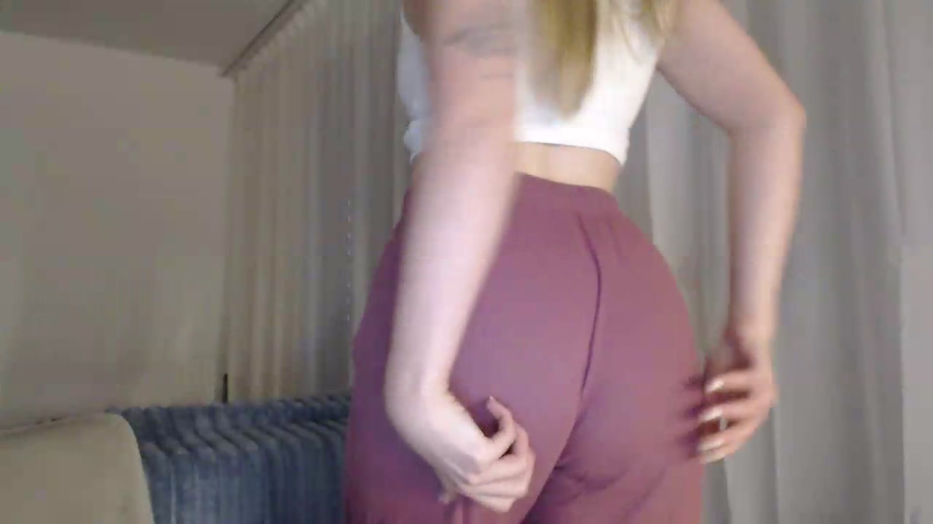 Gallery image thumbnail from Ooh_Cassie's myfreecams stream on, 05/28/2026, 19:10 image 20 of 20