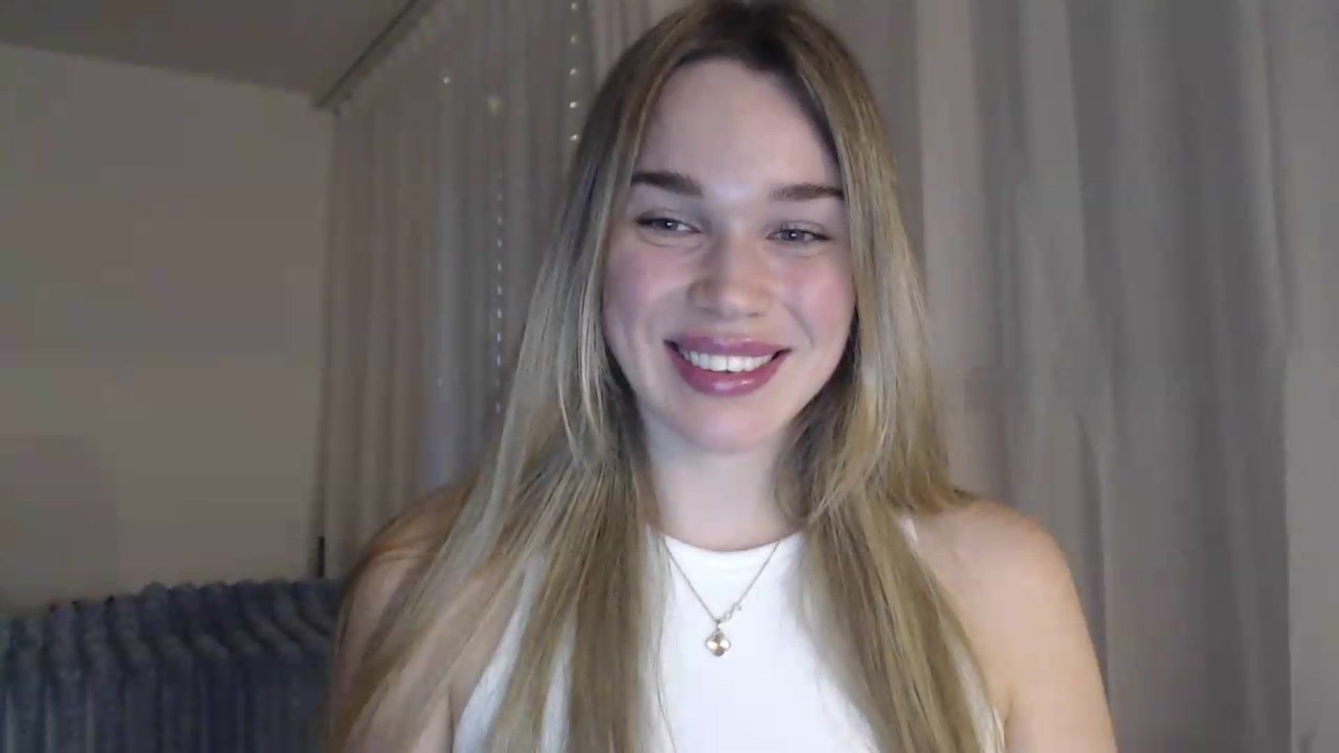 Gallery image thumbnail from Ooh_Cassie's myfreecams stream on, 05/28/2026, 19:10 image 9 of 20