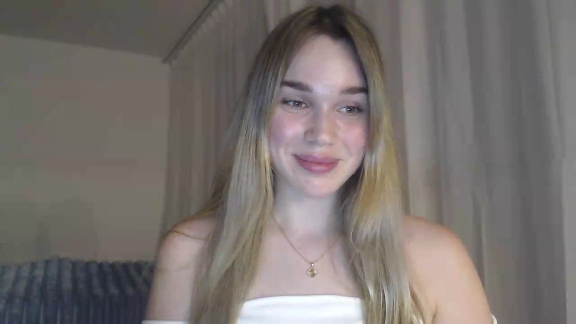 Gallery image thumbnail from Ooh_Cassie's myfreecams stream on, 05/30/2026, 19:55 image 14 of 20
