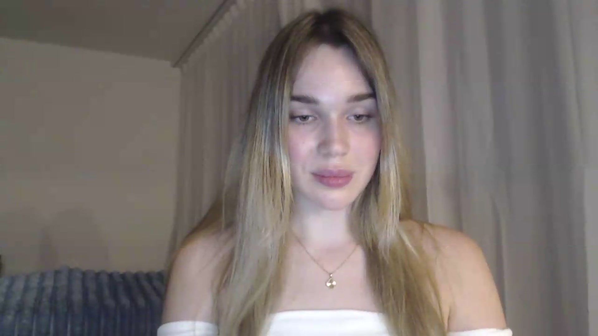 Gallery image thumbnail from Ooh_Cassie's myfreecams stream on, 05/30/2026, 19:55 image 19 of 20