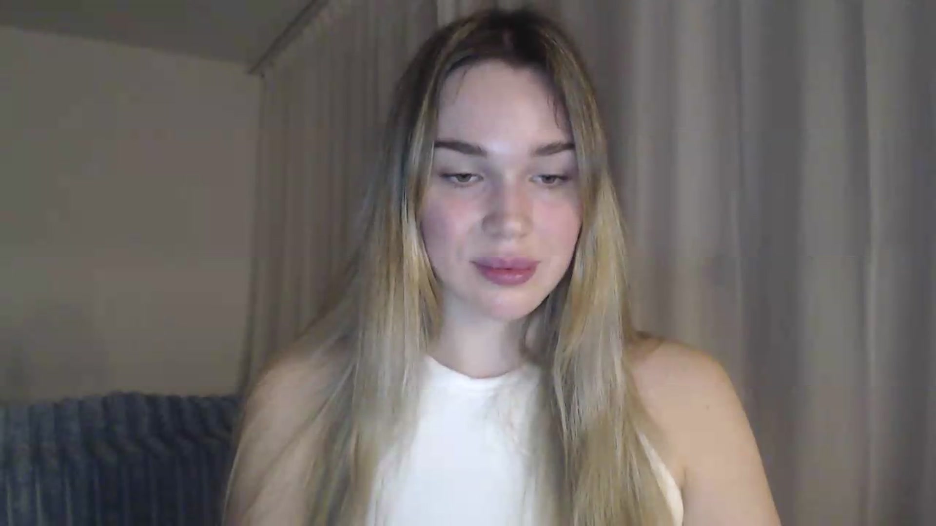 Gallery image thumbnail from Ooh_Cassie's myfreecams stream on, 06/04/2026, 19:59 image 8 of 20