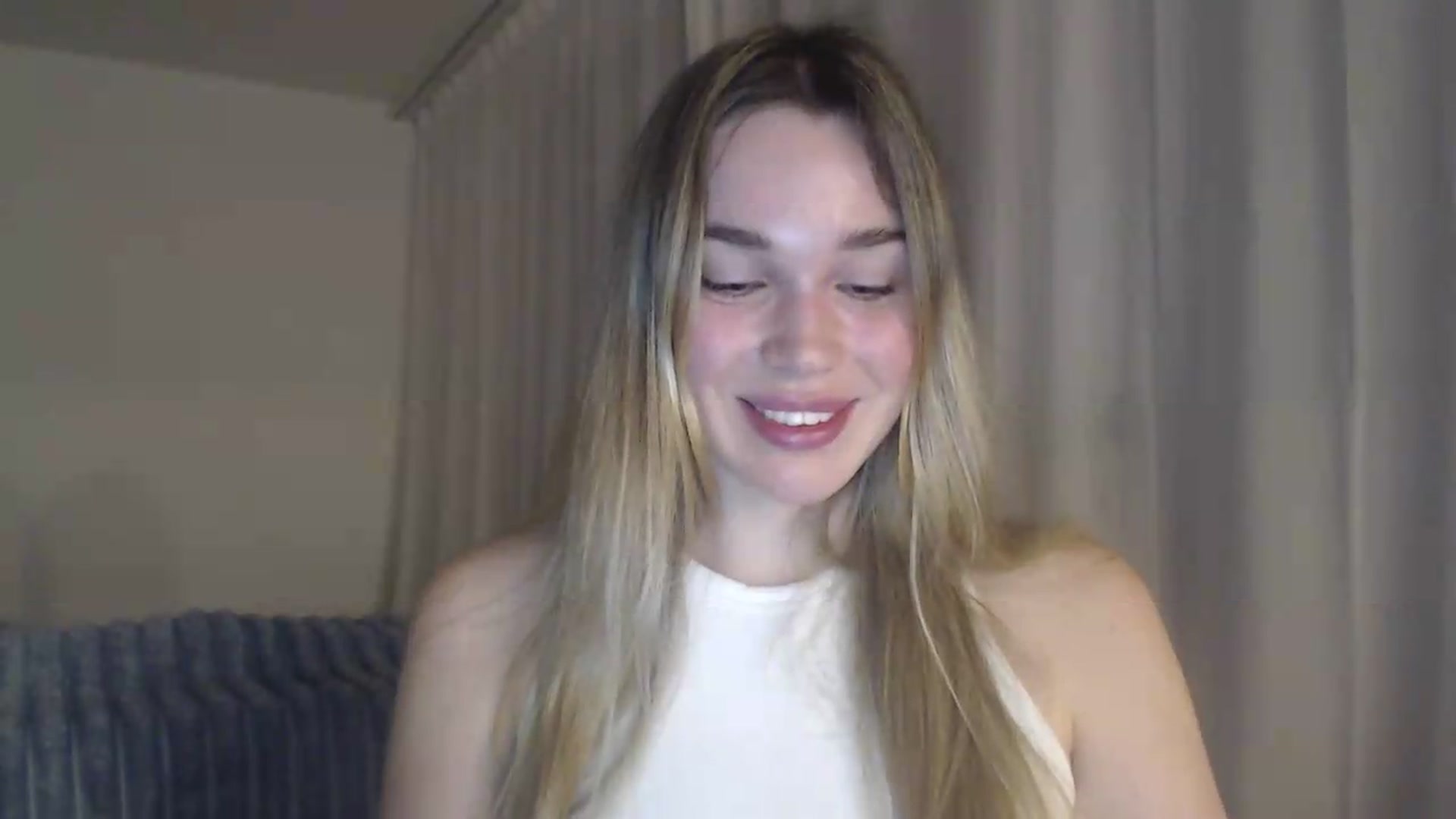 Gallery image thumbnail from Ooh_Cassie's myfreecams stream on, 06/04/2026, 19:59 image 10 of 20