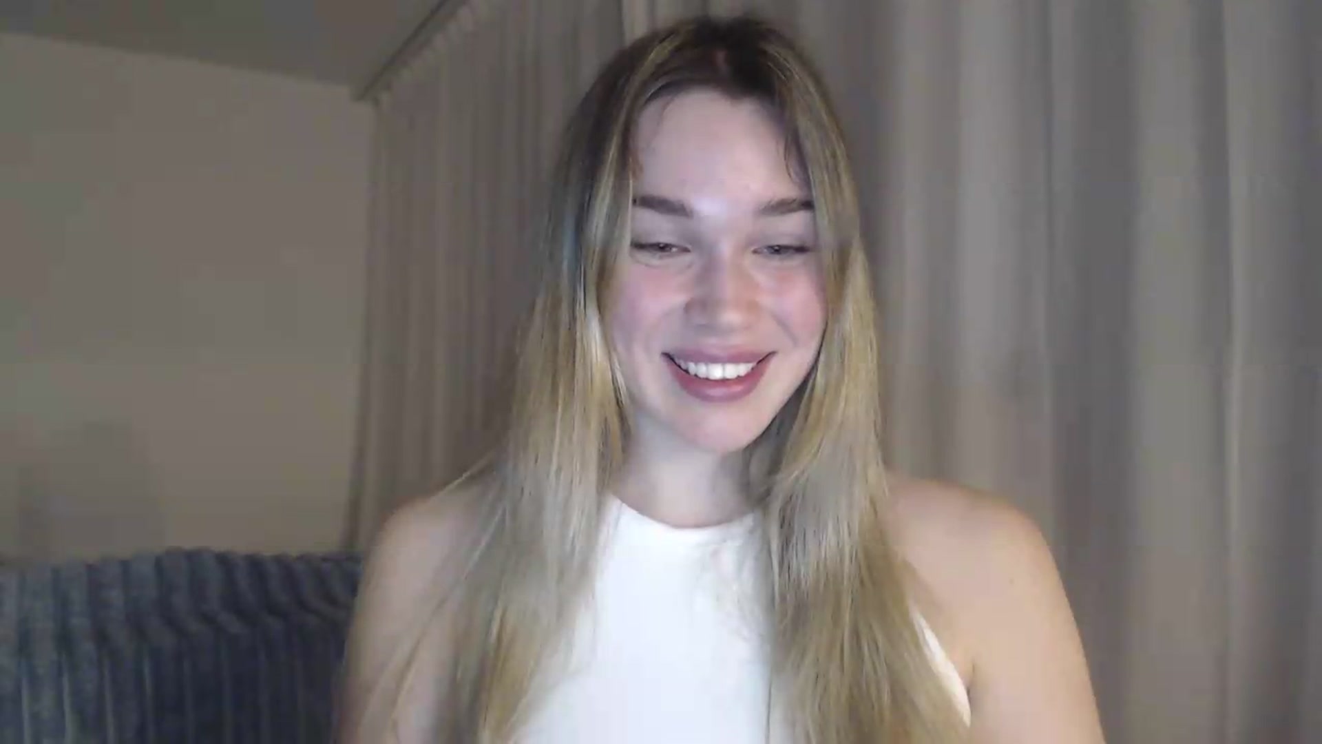 Gallery image thumbnail from Ooh_Cassie's myfreecams stream on, 06/04/2026, 19:59 image 9 of 20