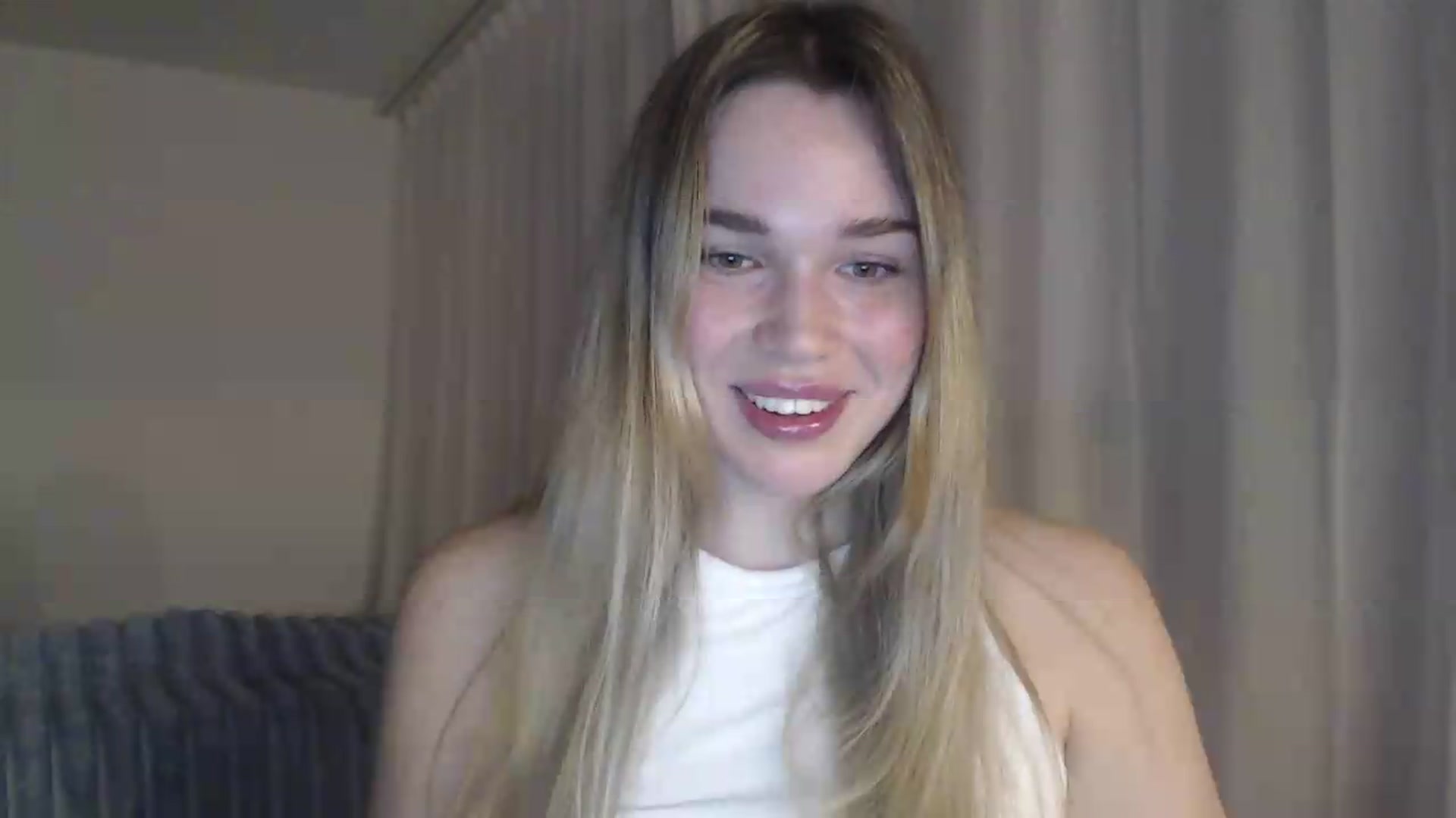 Gallery image thumbnail from Ooh_Cassie's myfreecams stream on, 06/04/2026, 19:59 image 14 of 20