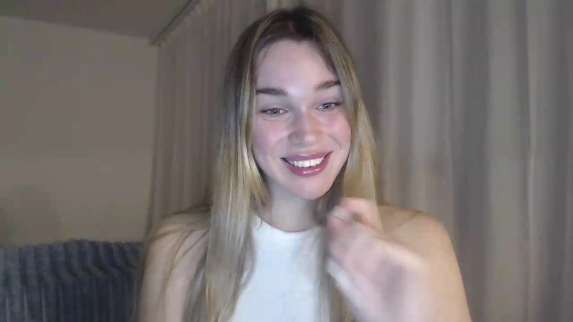 Gallery image thumbnail from Ooh_Cassie's myfreecams stream on, 06/04/2026, 19:59 image 11 of 20