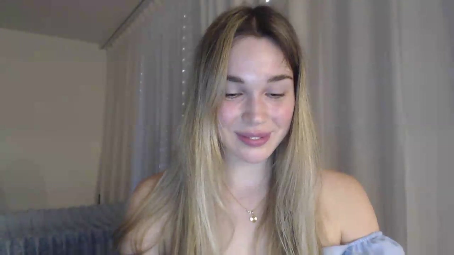 Gallery image thumbnail from Ooh_Cassie's myfreecams stream on, 06/07/2026, 18:35 image 19 of 20