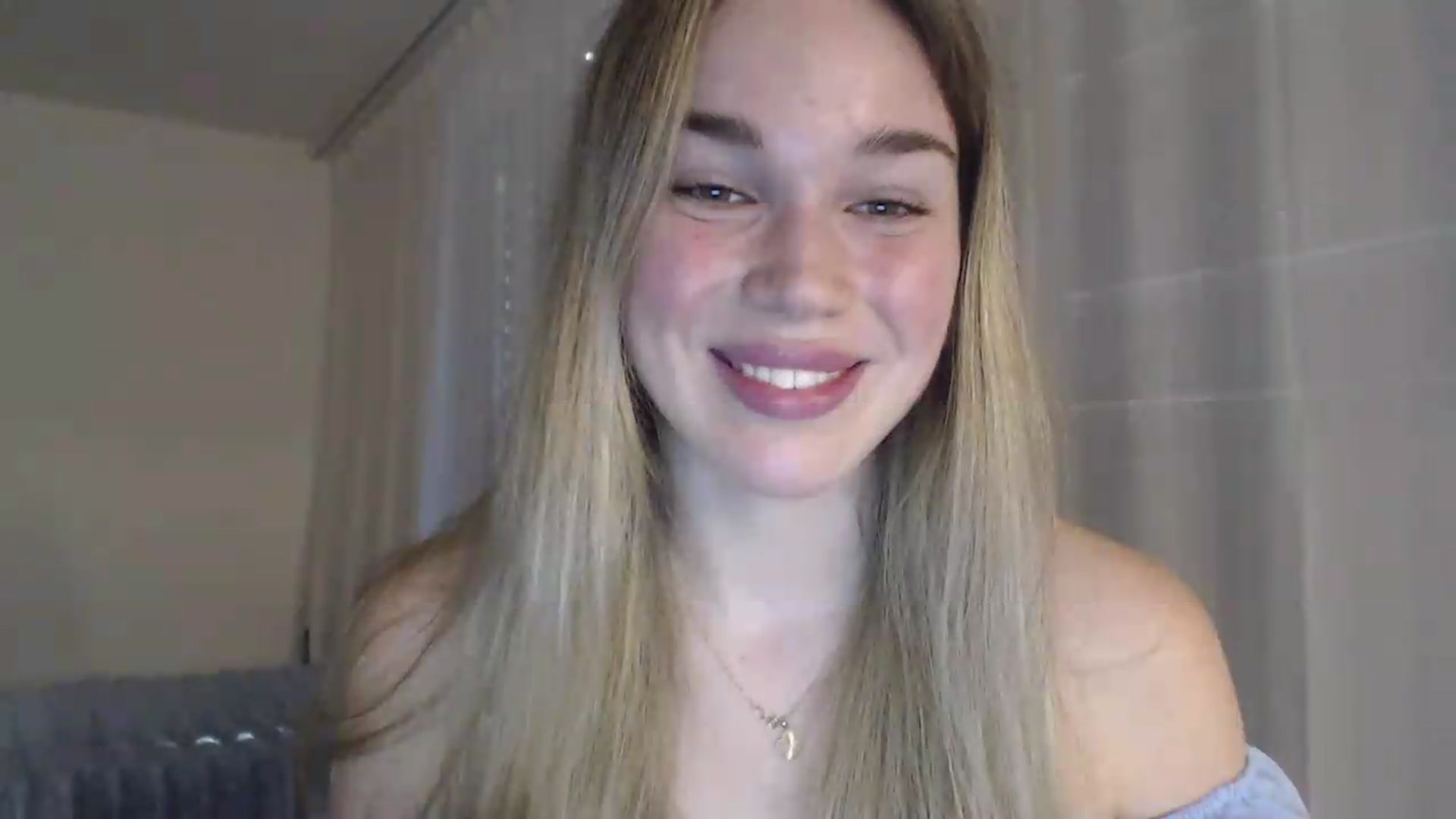 Gallery image thumbnail from Ooh_Cassie's myfreecams stream on, 06/07/2026, 18:35 image 9 of 20