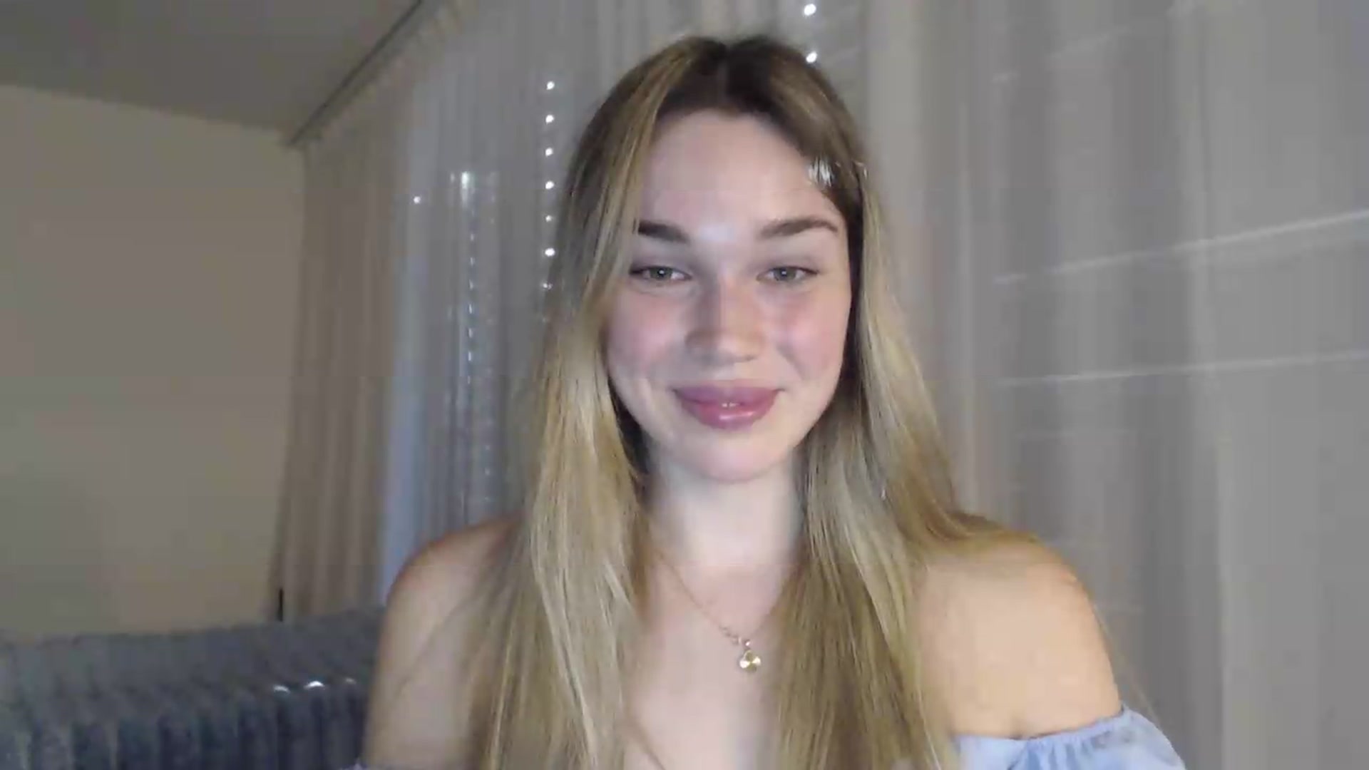 Gallery image thumbnail from Ooh_Cassie's myfreecams stream on, 06/07/2026, 18:35 image 4 of 20