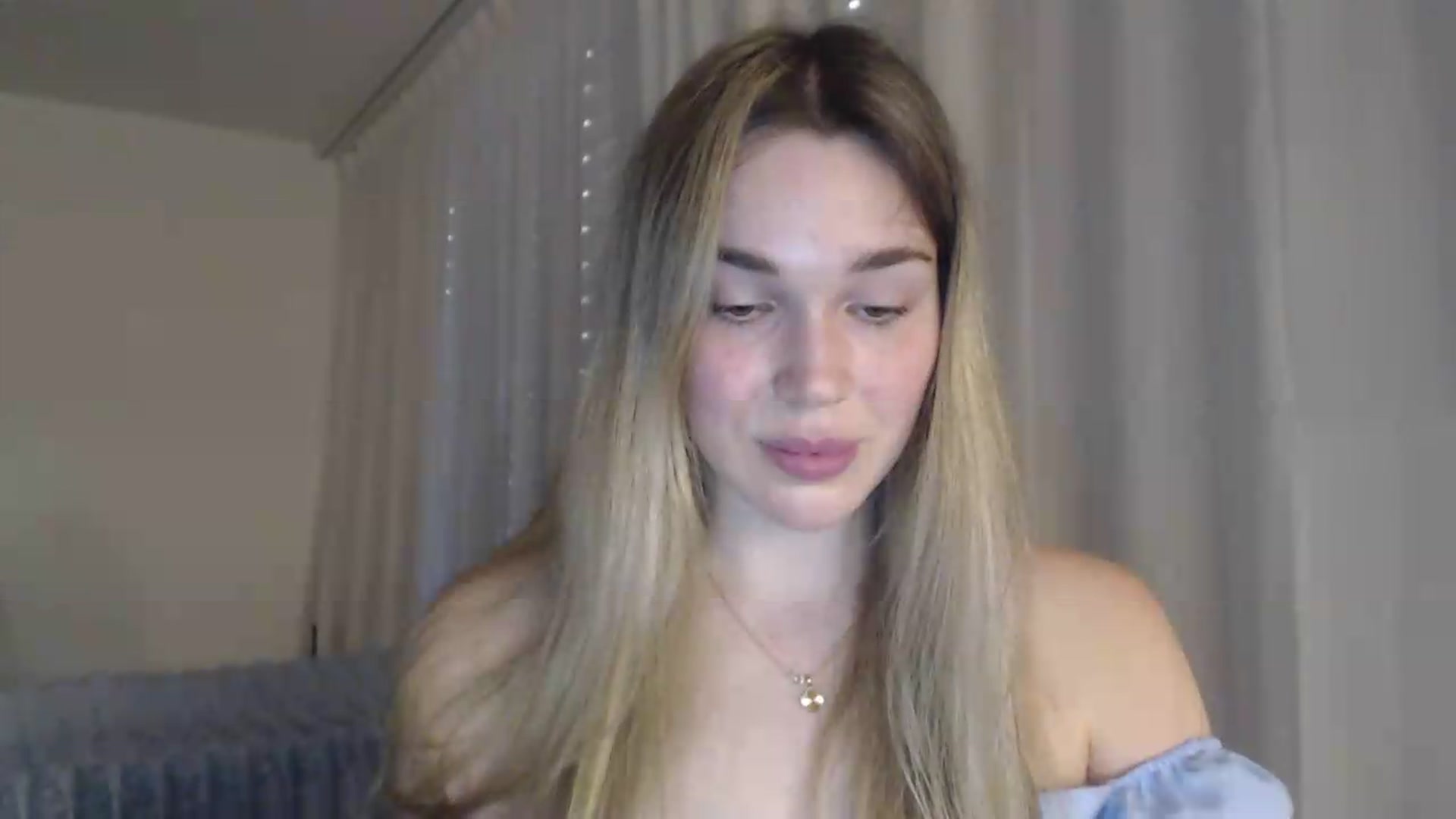 Gallery image thumbnail from Ooh_Cassie's myfreecams stream on, 06/07/2026, 18:35 image 20 of 20
