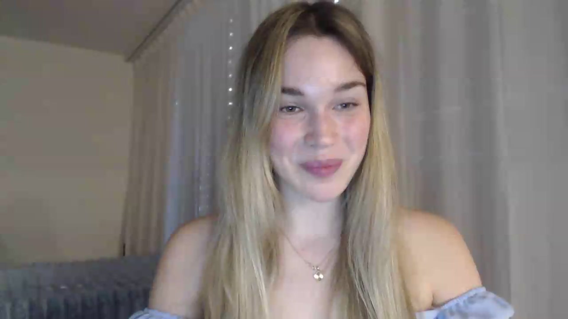 Gallery image thumbnail from Ooh_Cassie's myfreecams stream on, 06/07/2026, 18:35 image 12 of 20