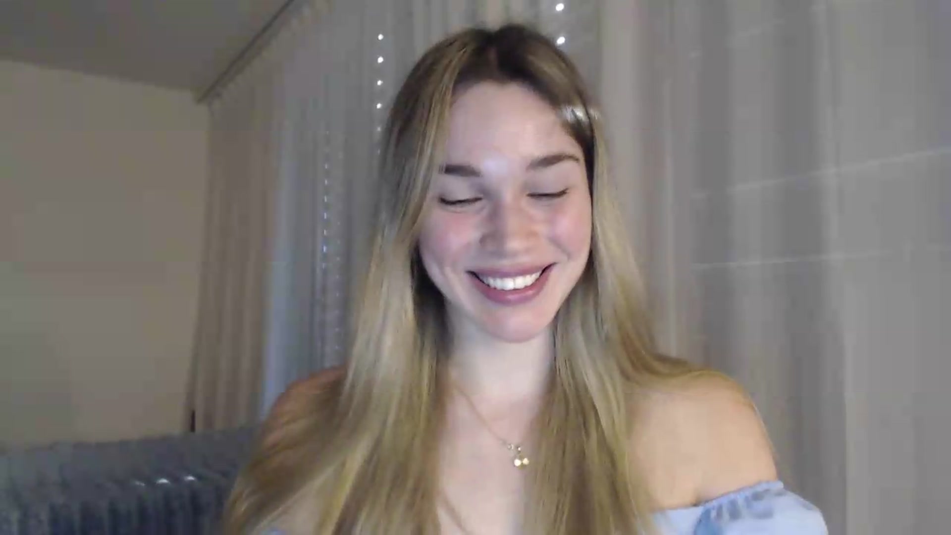Gallery image thumbnail from Ooh_Cassie's myfreecams stream on, 06/07/2026, 18:35 image 7 of 20