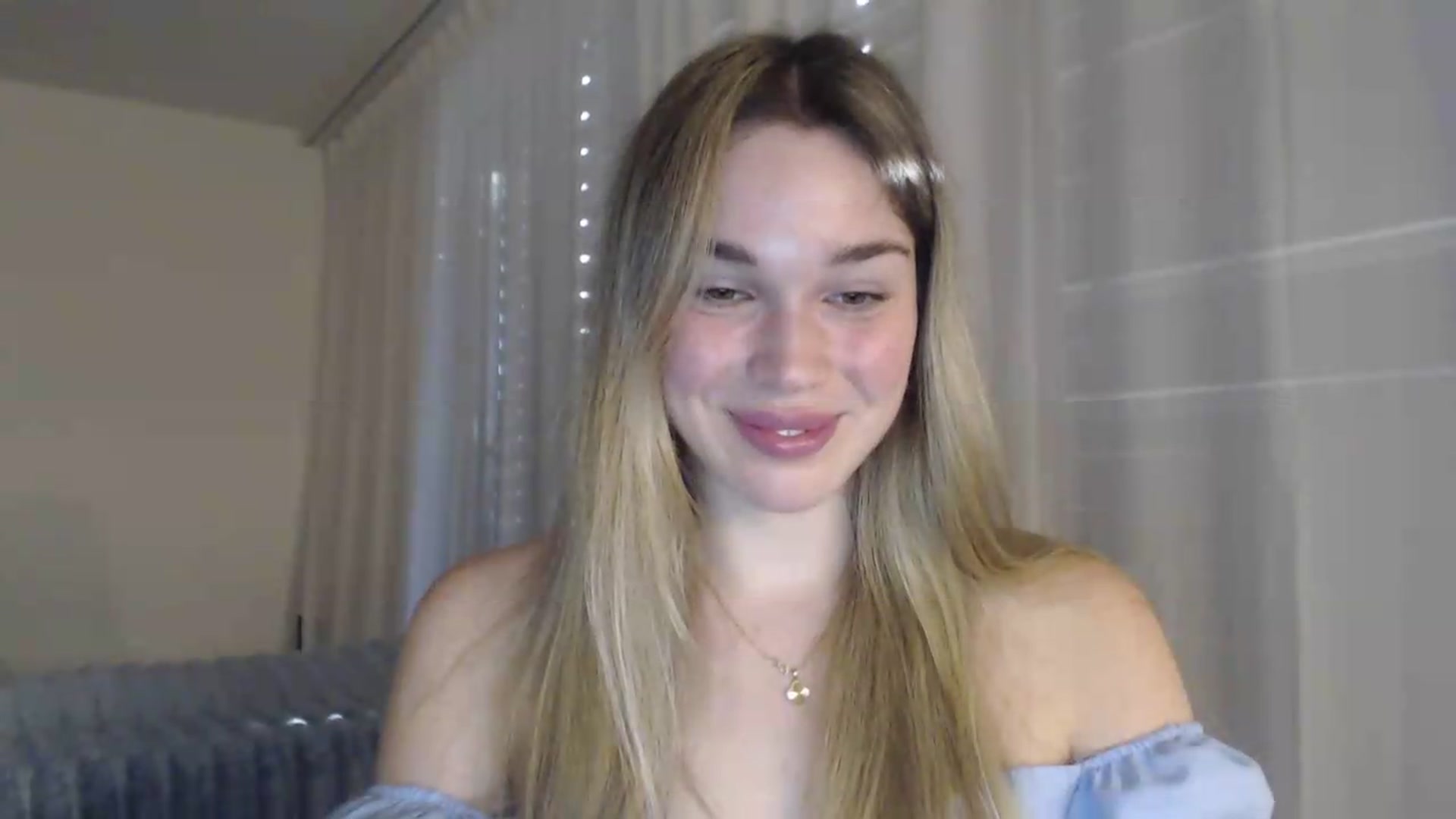 Gallery image thumbnail from Ooh_Cassie's myfreecams stream on, 06/07/2026, 18:35 image 5 of 20