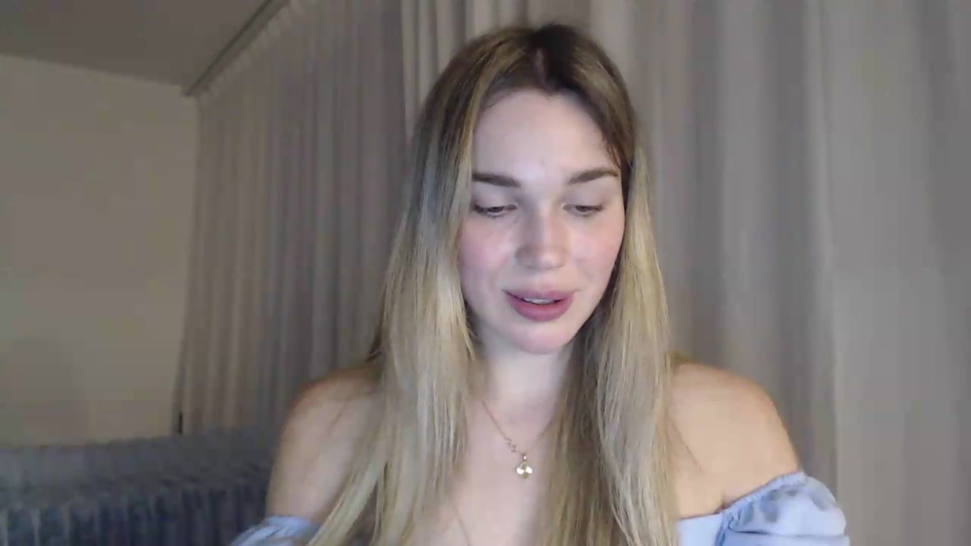 Gallery image thumbnail from Ooh_Cassie's myfreecams stream on, 06/07/2026, 19:52 image 6 of 20