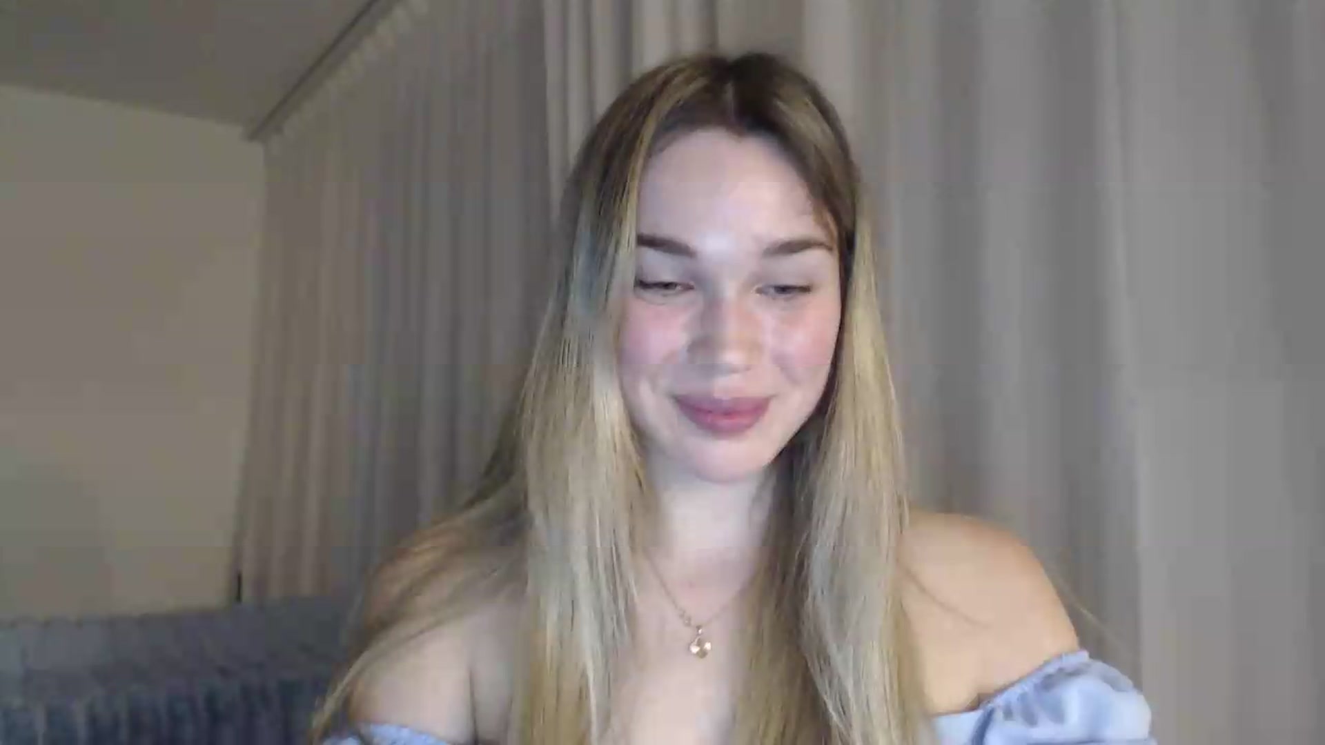 Gallery image thumbnail from Ooh_Cassie's myfreecams stream on, 06/07/2026, 19:52 image 4 of 20