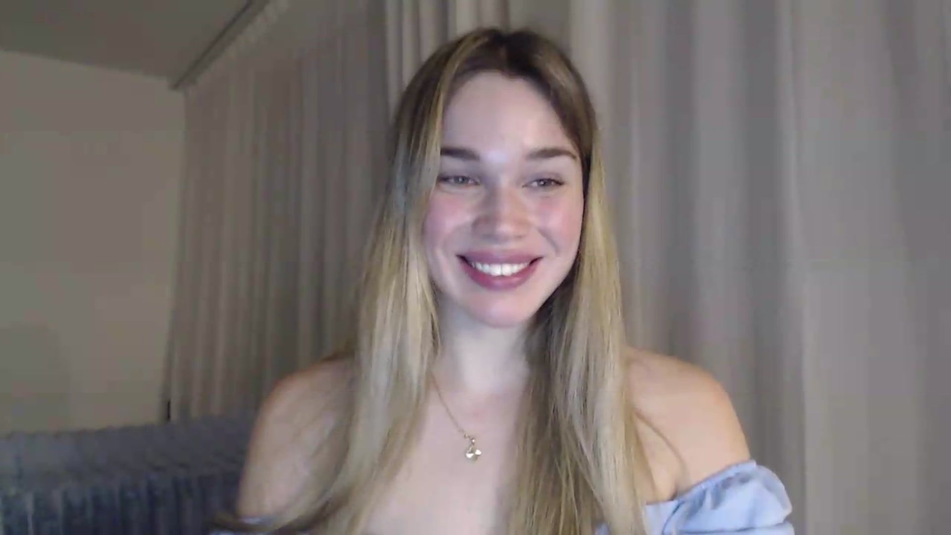 Gallery image thumbnail from Ooh_Cassie's myfreecams stream on, 06/07/2026, 19:52 image 18 of 20
