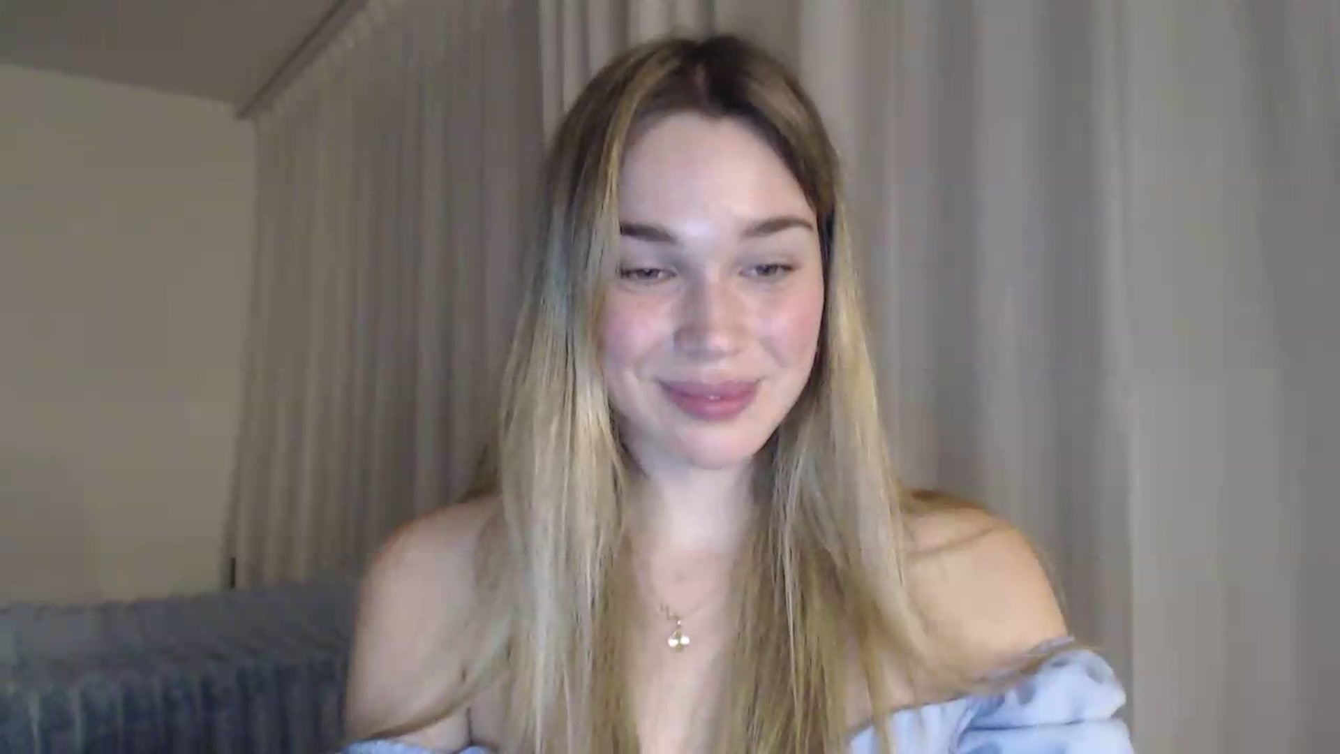 Gallery image thumbnail from Ooh_Cassie's myfreecams stream on, 06/07/2026, 19:52 image 12 of 20