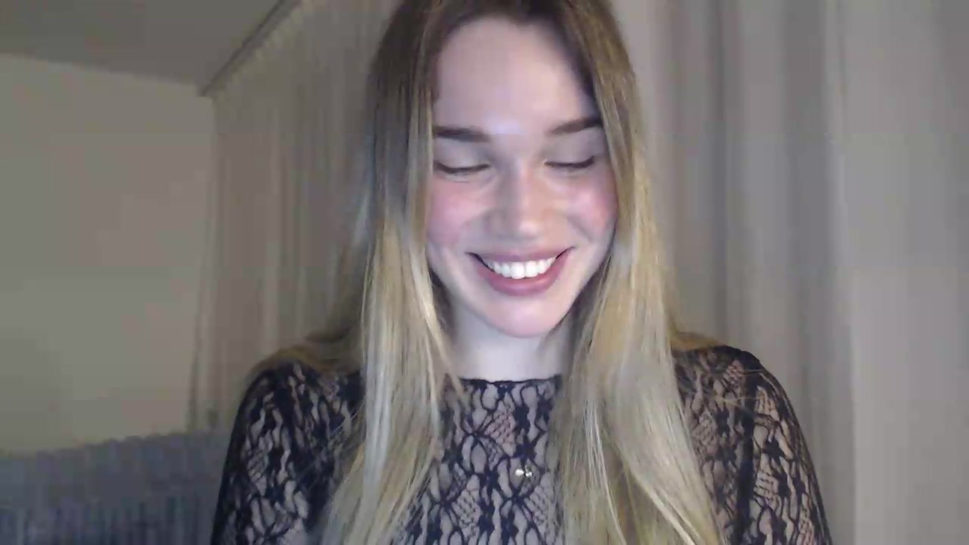 Gallery image thumbnail from Ooh_Cassie's myfreecams stream on, 06/08/2026, 21:13 image 20 of 20