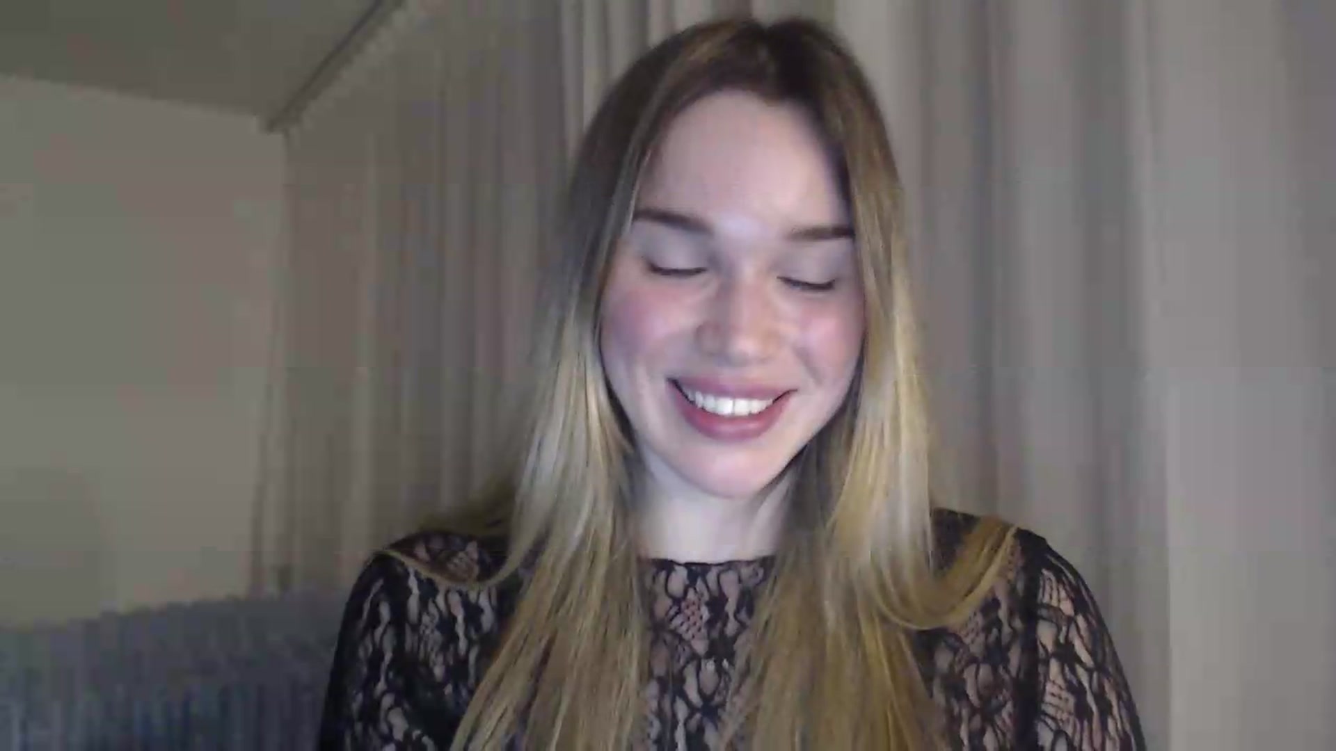 Gallery image thumbnail from Ooh_Cassie's myfreecams stream on, 06/08/2026, 21:13 image 17 of 20