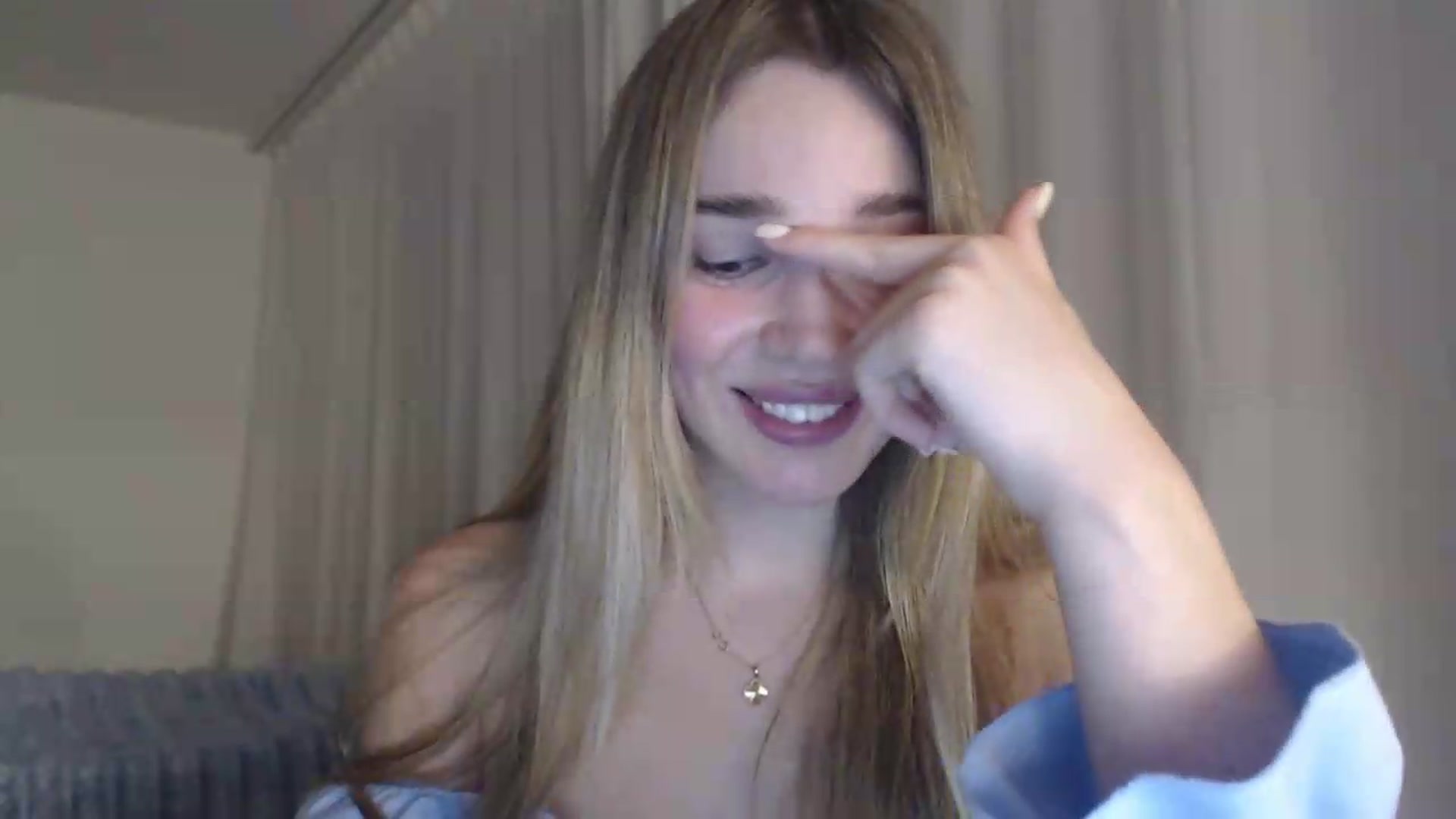 Gallery image thumbnail from Ooh_Cassie's myfreecams stream on, 06/11/2026, 22:35 image 18 of 20