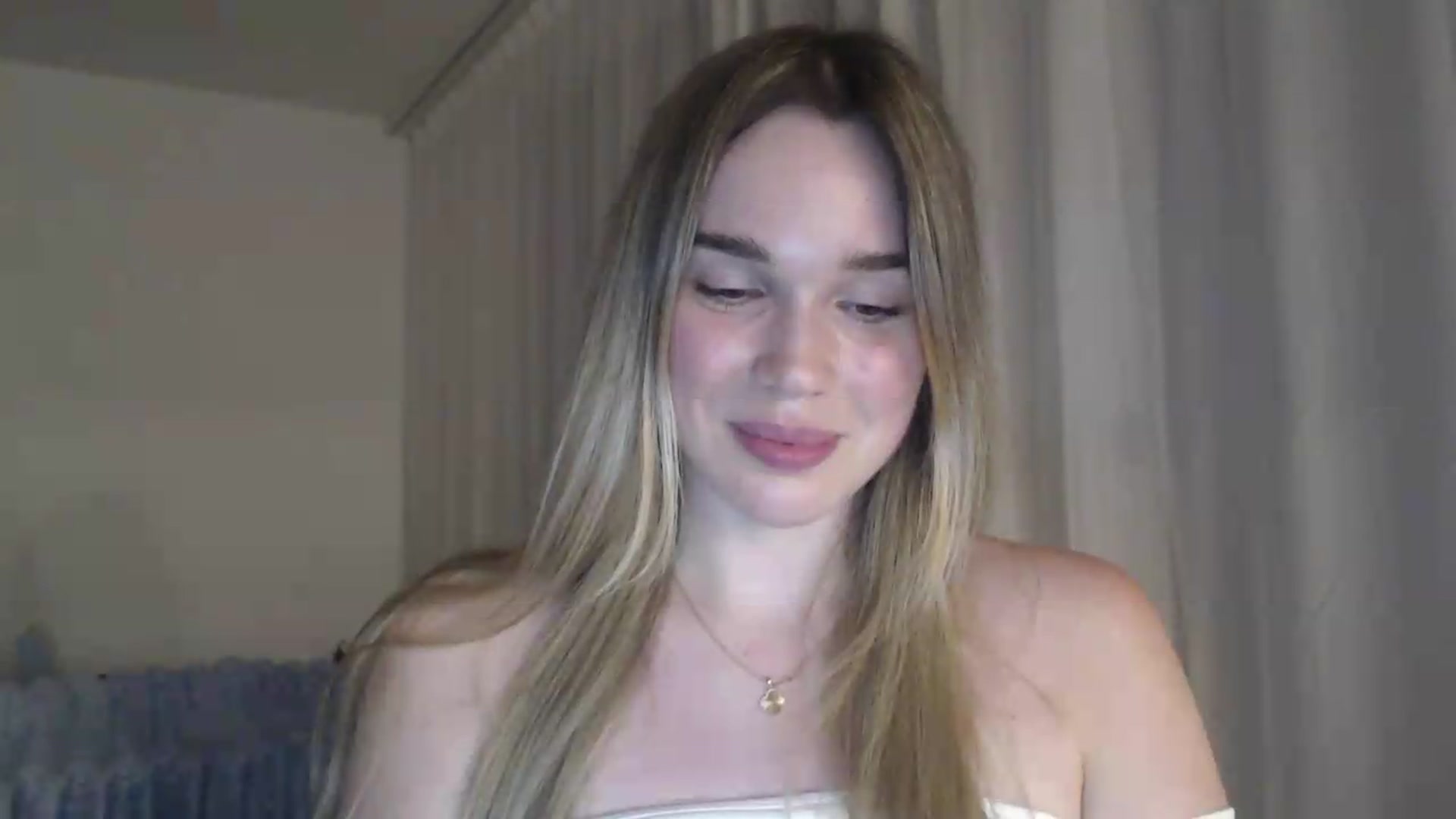 Gallery image thumbnail from Ooh_Cassie's myfreecams stream on, 06/13/2026, 21:59 image 9 of 20