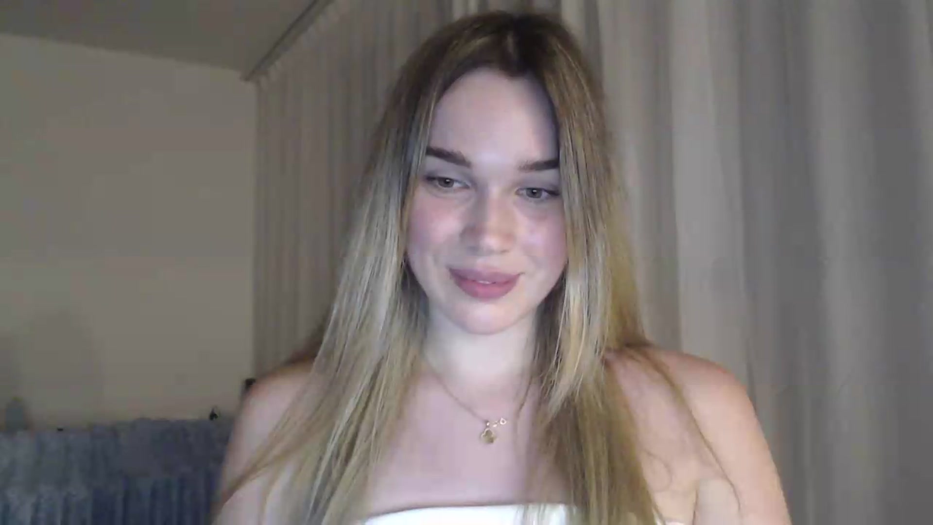 Gallery image thumbnail from Ooh_Cassie's myfreecams stream on, 06/13/2026, 21:59 image 5 of 20