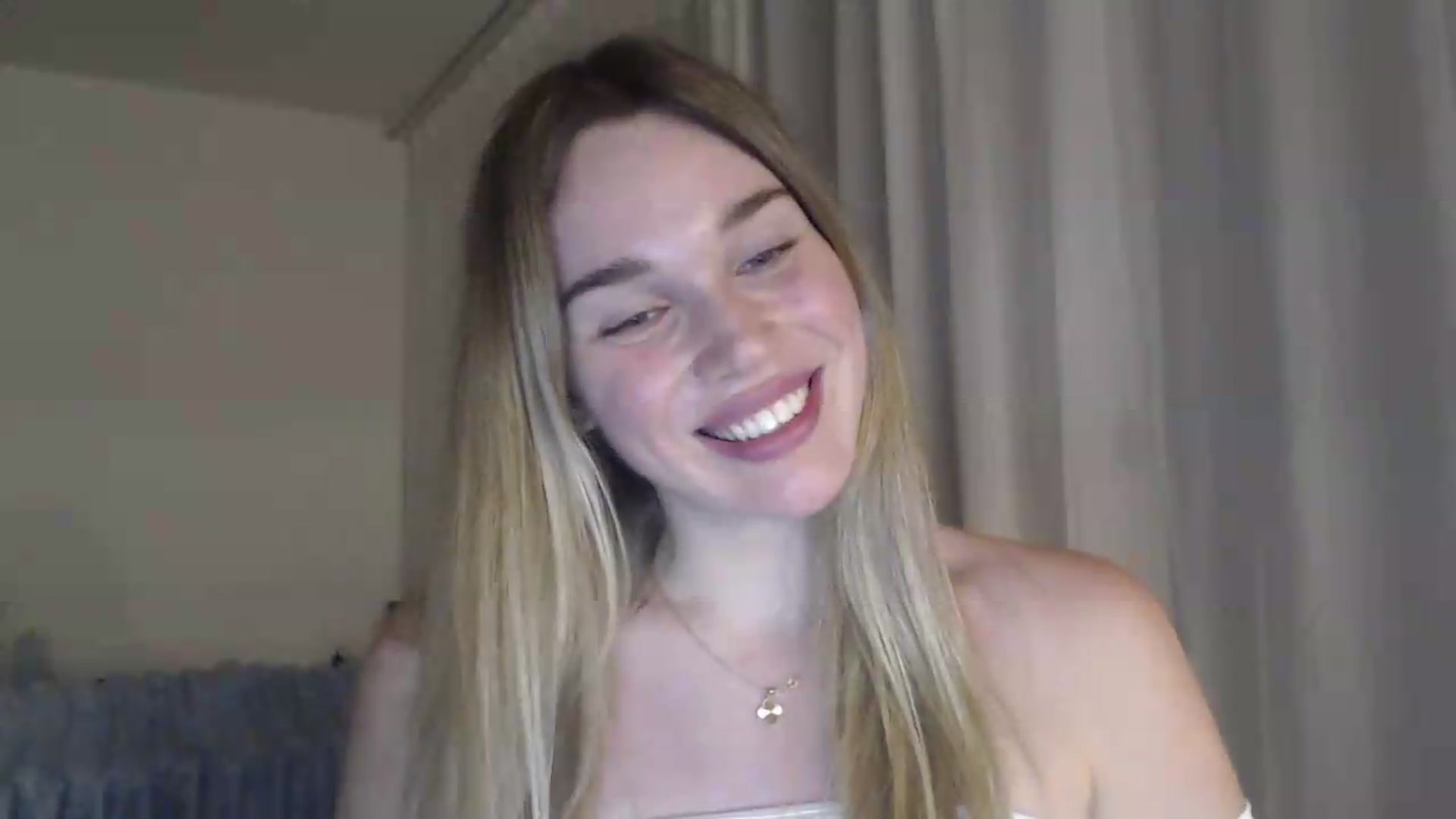 Gallery image thumbnail from Ooh_Cassie's myfreecams stream on, 06/13/2026, 21:59 image 8 of 20