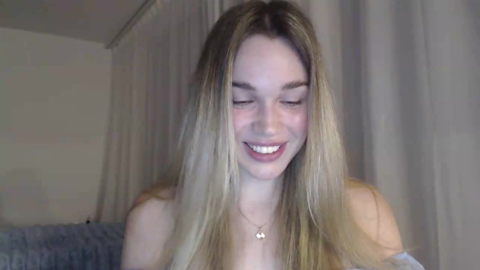 Gallery image thumbnail from Ooh_Cassie's myfreecams stream on, 06/15/2026, 20:07 image 18 of 20
