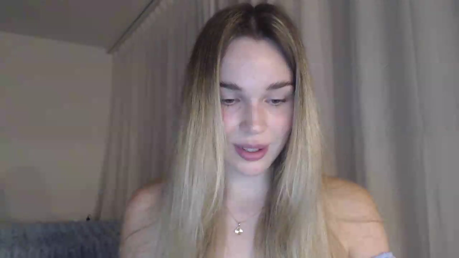 Gallery image thumbnail from Ooh_Cassie's myfreecams stream on, 06/15/2026, 20:07 image 7 of 20