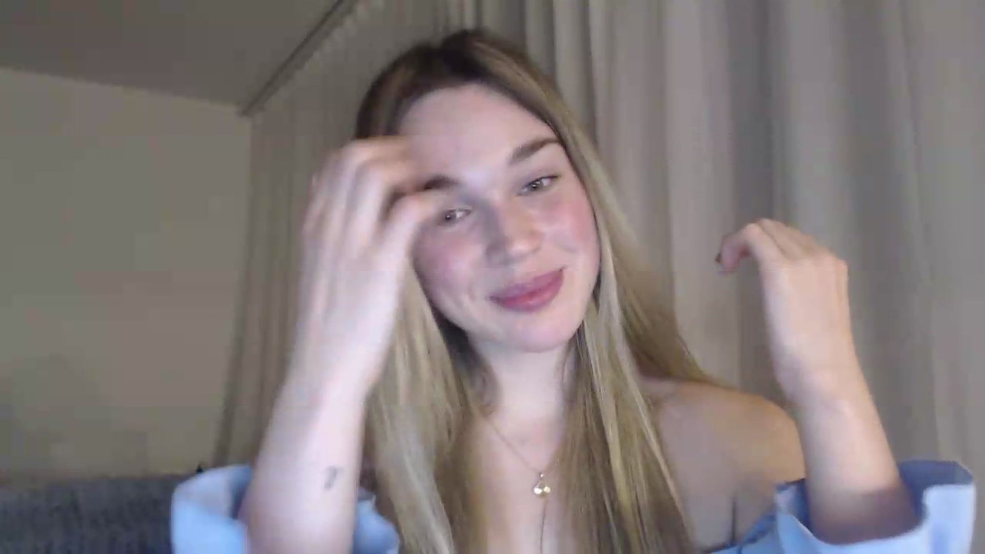 Gallery image thumbnail from Ooh_Cassie's myfreecams stream on, 06/15/2026, 22:07 image 14 of 20