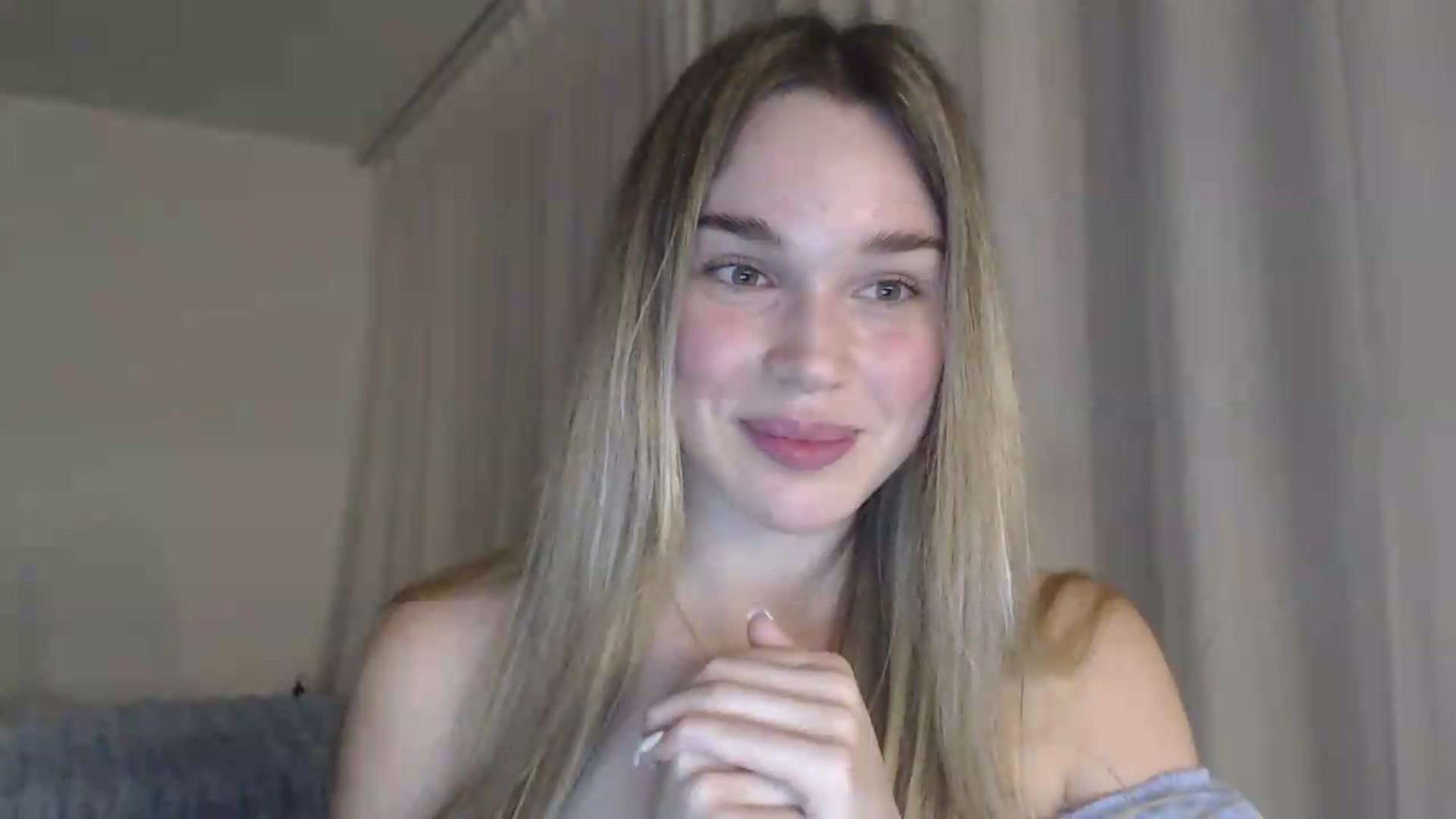 Gallery image thumbnail from Ooh_Cassie's myfreecams stream on, 06/15/2026, 22:07 image 19 of 20