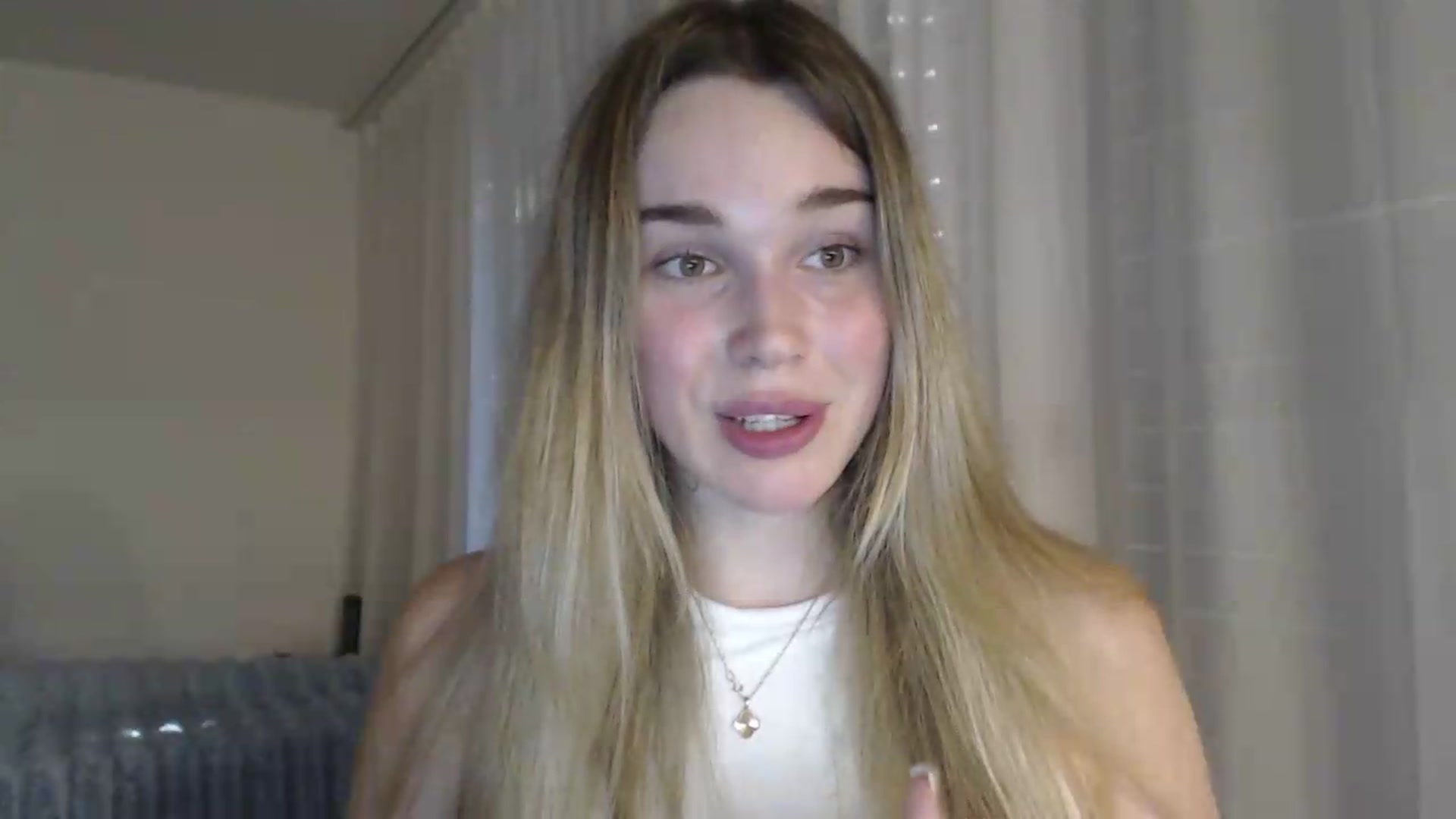 Gallery image thumbnail from Ooh_Cassie's myfreecams stream on, 06/23/2026, 18:18 image 12 of 20
