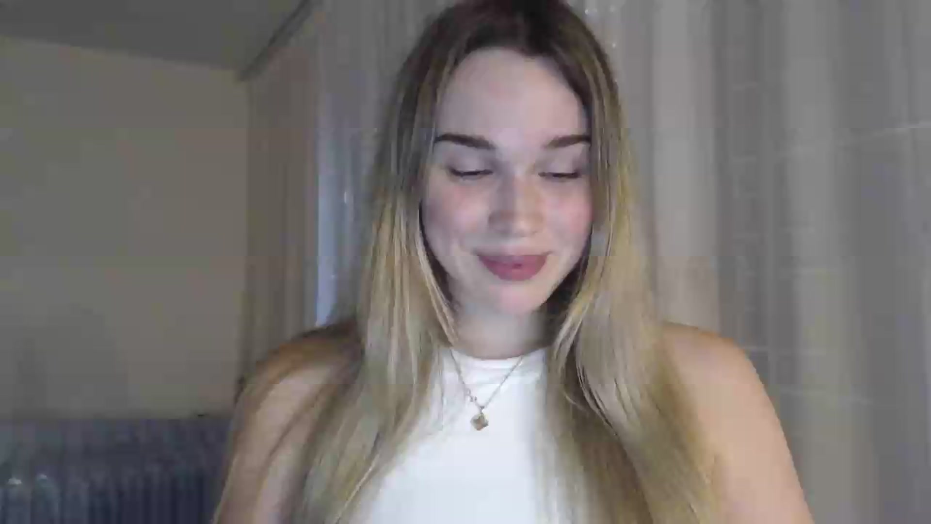 Gallery image thumbnail from Ooh_Cassie's myfreecams stream on, 06/23/2026, 18:18 image 1 of 20