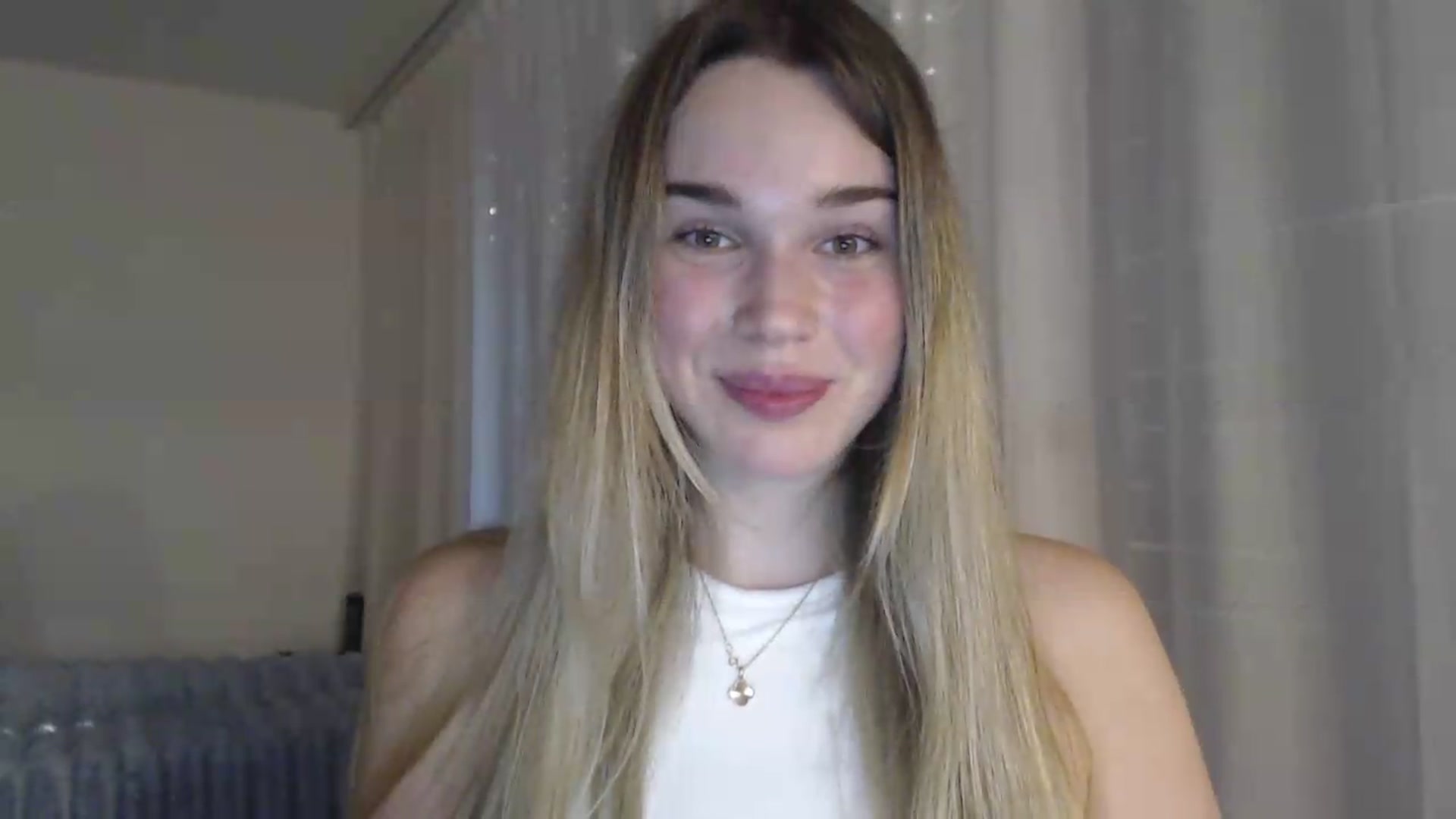 Gallery image thumbnail from Ooh_Cassie's myfreecams stream on, 06/23/2026, 18:18 image 17 of 20