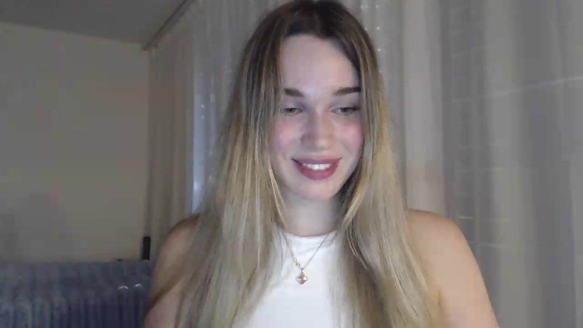 Gallery image thumbnail from Ooh_Cassie's myfreecams stream on, 06/23/2026, 18:18 image 5 of 20