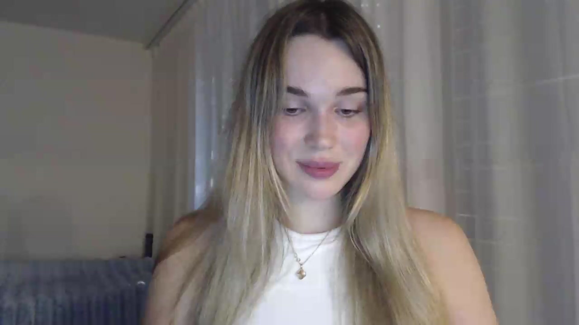 Gallery image thumbnail from Ooh_Cassie's myfreecams stream on, 06/23/2026, 18:18 image 4 of 20