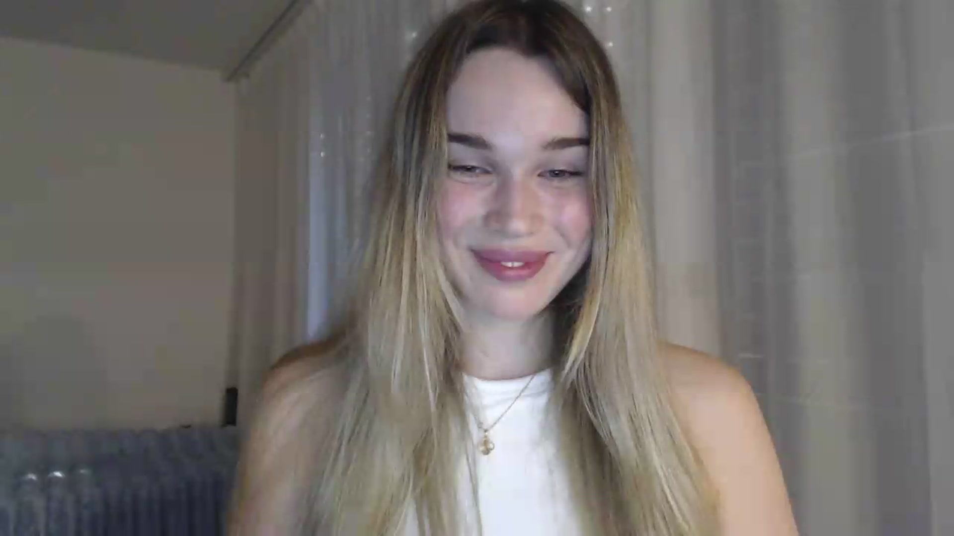 Gallery image thumbnail from Ooh_Cassie's myfreecams stream on, 06/23/2026, 18:18 image 16 of 20