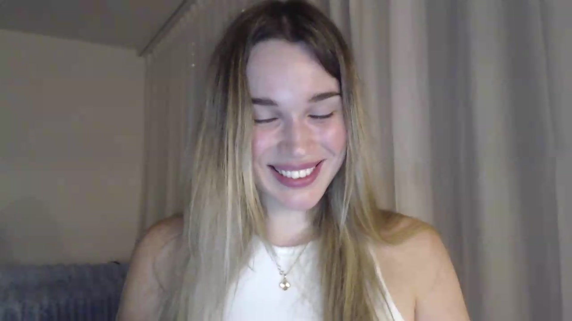 Gallery image thumbnail from Ooh_Cassie's myfreecams stream on, 06/23/2026, 19:00 image 5 of 20