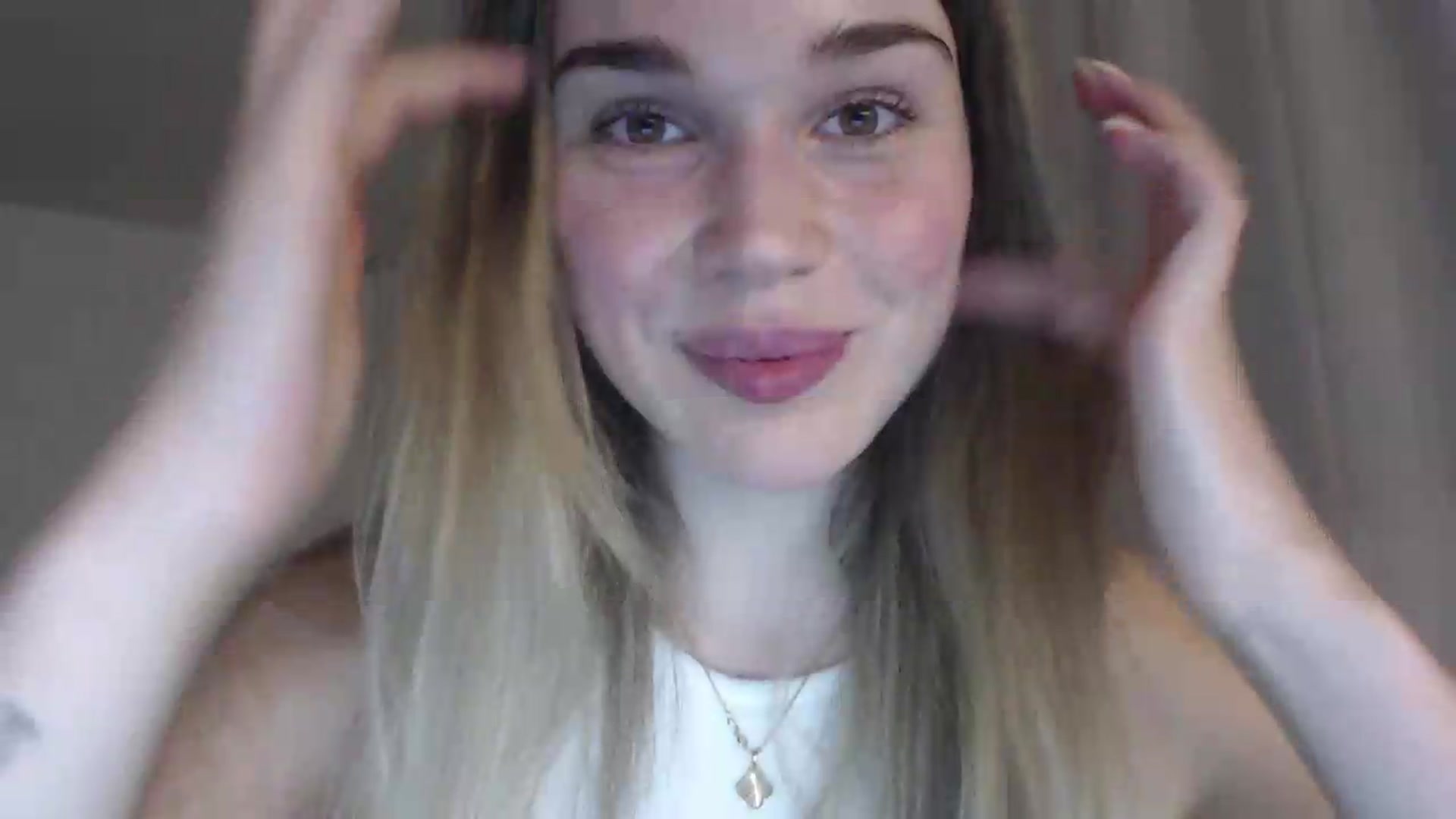 Gallery image thumbnail from Ooh_Cassie's myfreecams stream on, 06/23/2026, 19:00 image 15 of 20