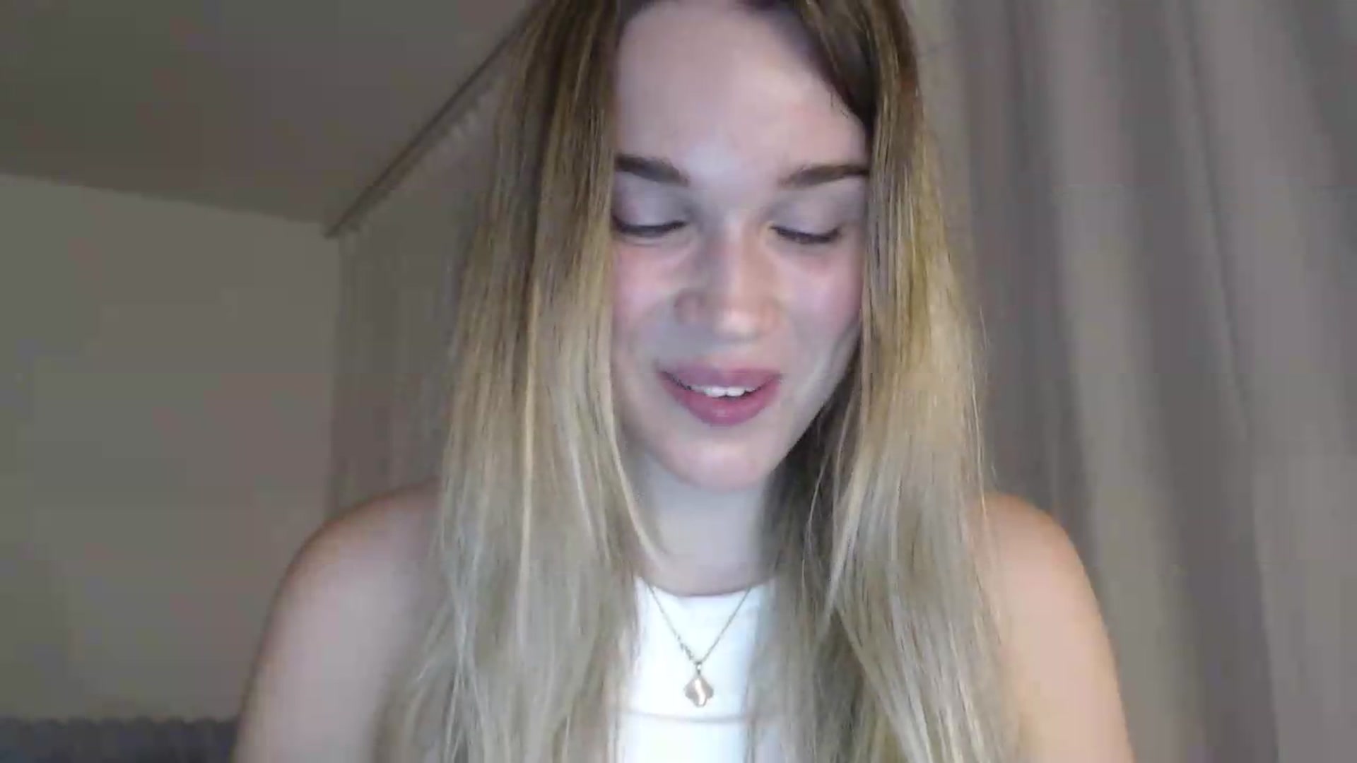 Gallery image thumbnail from Ooh_Cassie's myfreecams stream on, 06/23/2026, 19:00 image 17 of 20