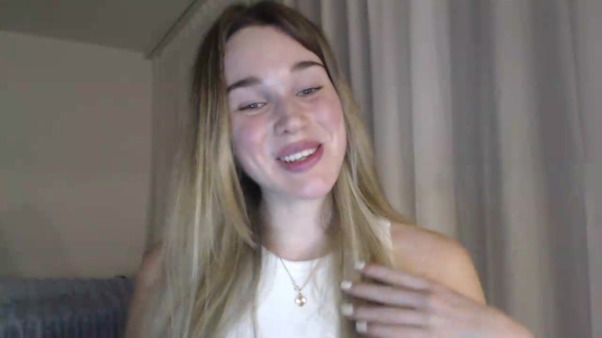 Gallery image thumbnail from Ooh_Cassie's myfreecams stream on, 06/23/2026, 19:00 image 9 of 20